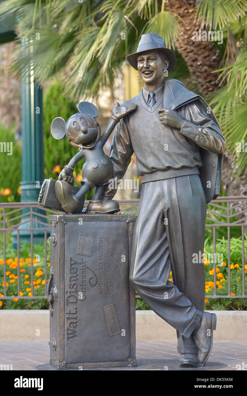 Statue Disneyland, Walt Disney und Mickey Mouse, Anaheim, Kalifornien Stockfoto