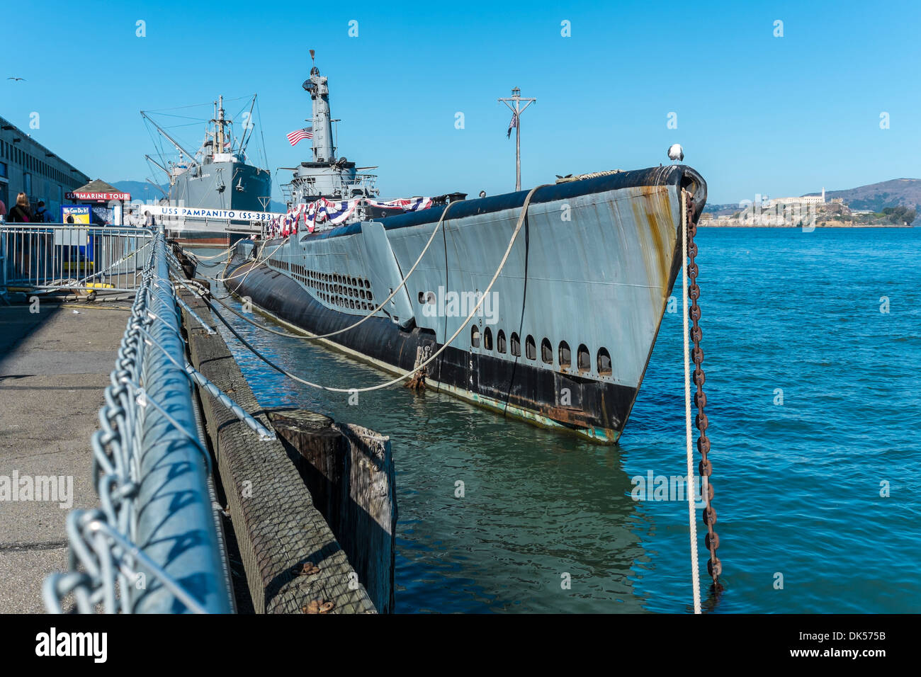 Unterseeboot USS Pampanito SS 383 am Fishermans Wharf in San Francisco, Kalifornien. Heute ist es ein Navy Militärmuseum. Stockfoto
