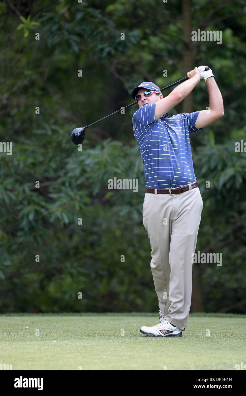 6. Mai 2011 - Charlotte, North Carolina, USA - BEN CURTIS Abschlag beim PGA Wells Fargo Championship Turnier in Quail Hollow Country Club. (Kredit-Bild: © Jim Dedmon/ZUMAPRESS.com) Stockfoto