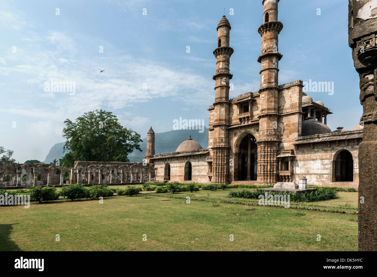 Jami Masjid, Moschee und Innenhof, Champaner-Pavagadh archäologischer Park, Bundesstaat Gujarat, Indien Stockfoto