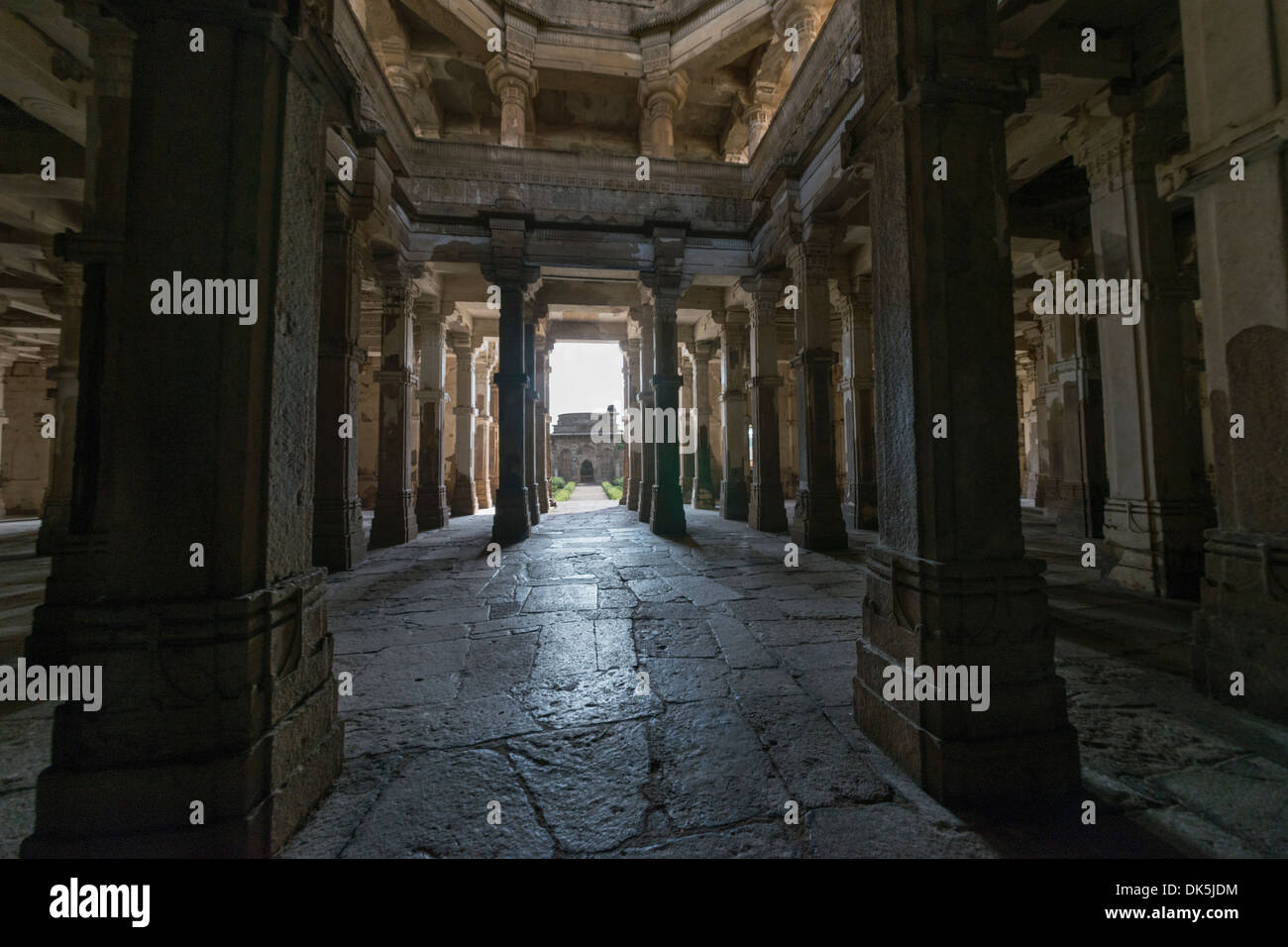 Innere des Jami Masjid, archäologischer Park Champaner-Pavagadh, Bundesstaat Gujarat, Indien Stockfoto