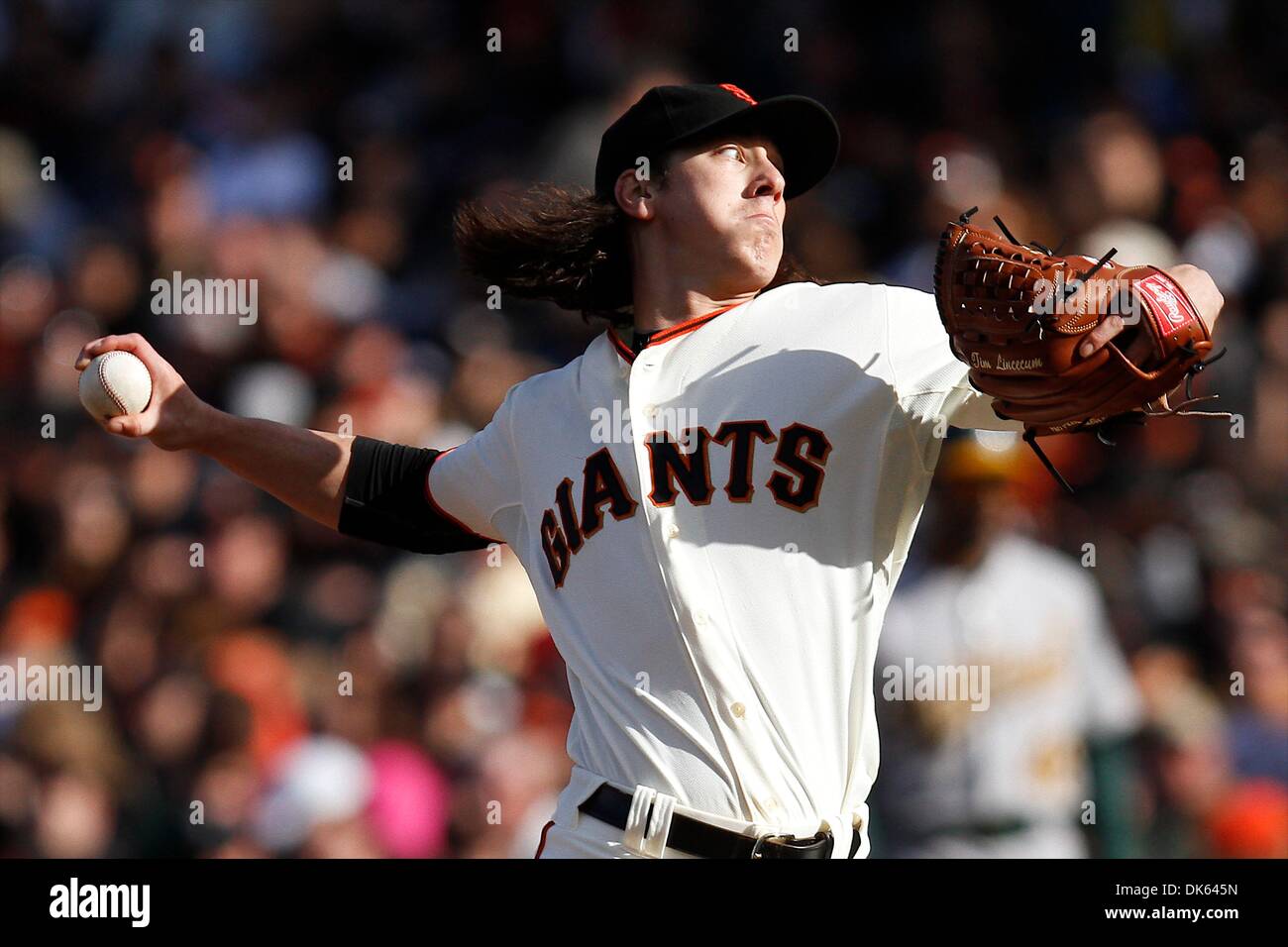 22. Mai 2011 - liefert San Francisco, Kalifornien, USA - San Francisco Giants starten Krug Tim Lincecum (55) einen Stellplatz in der MLB-Spiel zwischen den San Francisco Giants und die Oakland Athletics. Die San Francisco Giants gewinnen das Spiel 3: 0. (Kredit-Bild: © Dinno Kovic/Southcreek Global/ZUMAPRESS.com) Stockfoto