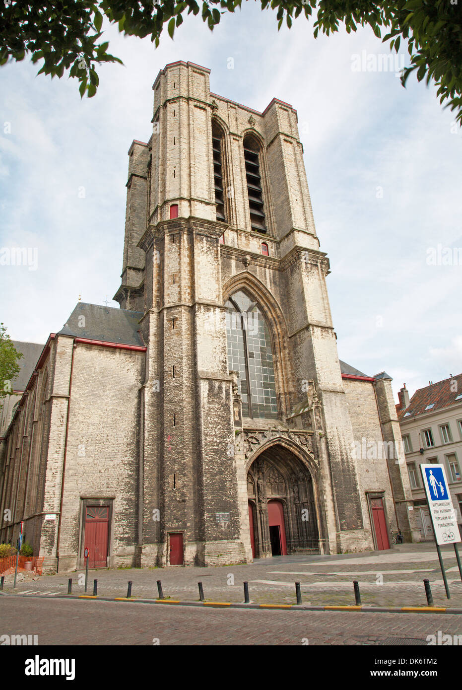 Brüssel - Turm von St. Michael s Cathedral Stockfoto