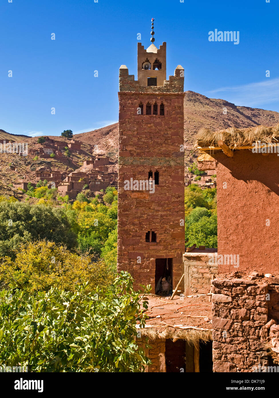 Moschee im Dorf Megdaz im Atlasgebirge von Marokko Stockfoto