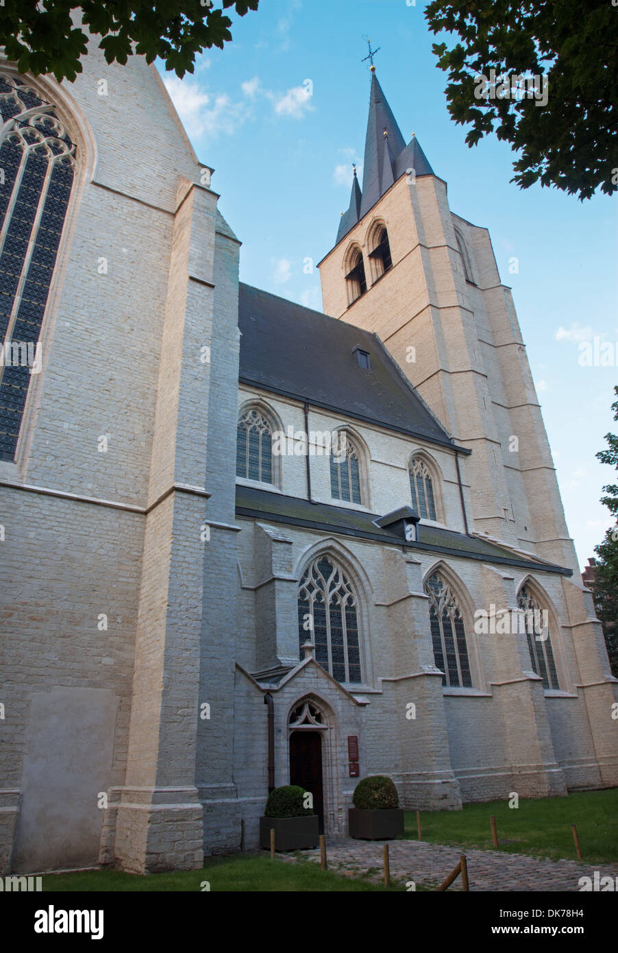 Mechelen - Sitn Janskerk (St. Johns Kirche) von Norden 4. September 2013 in Mechelen, Belgien. Stockfoto