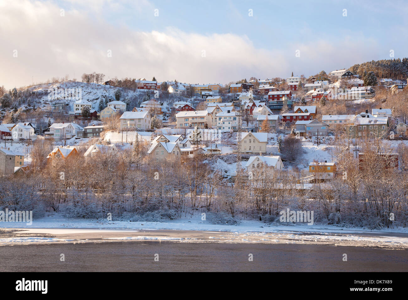 Winter-Blick auf Häuser in Stadt Trondheim Norwegen Stockfoto