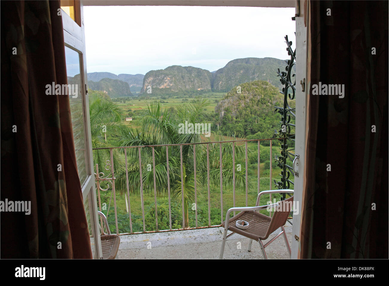 Blick vom Hotel Los Jazmines, Viñales-Tal, Provinz Pinar del Rio, Kuba, Karibik, Mittelamerika Stockfoto
