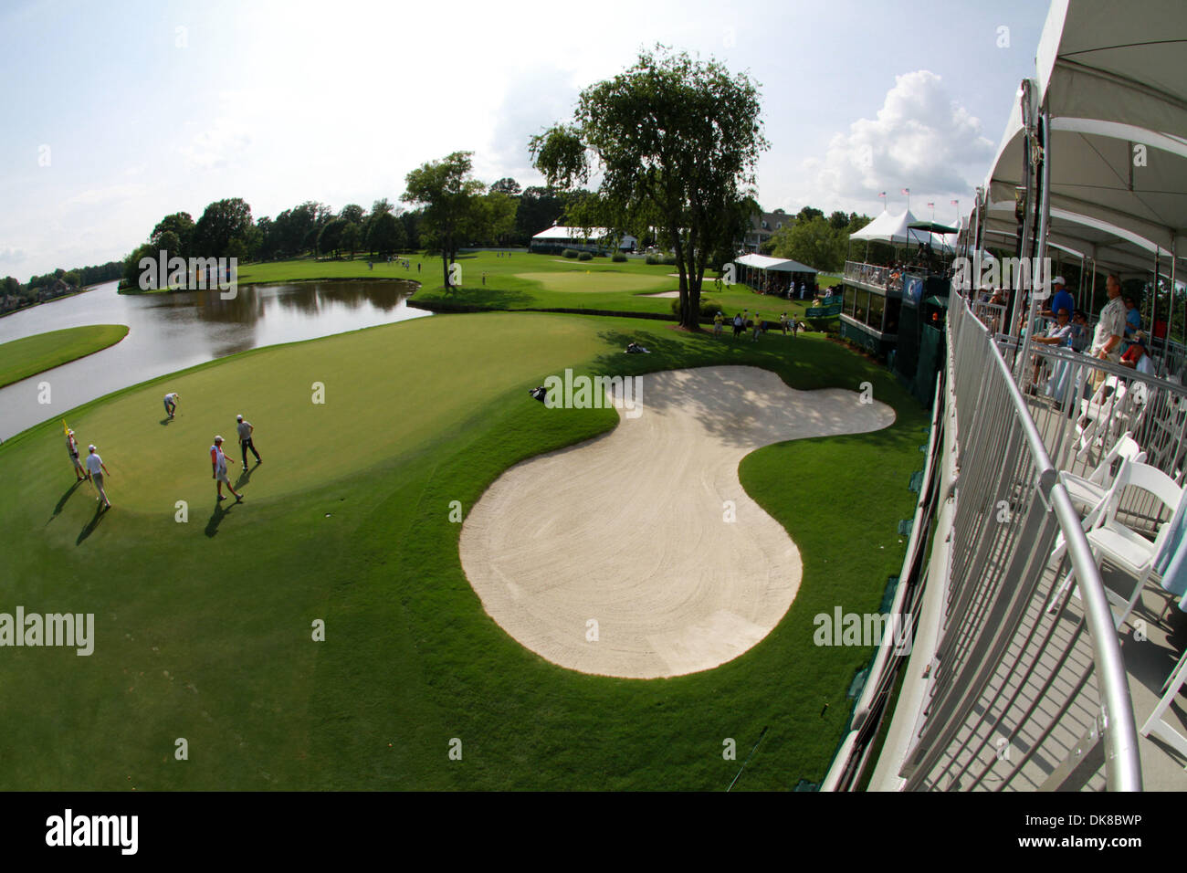 16. Juli 2011 - Madison, Mississippi, Vereinigte Staaten von Amerika - das 18. Grün von den Tribünen bei der Viking Classic im Annandale Golf Club. (Kredit-Bild: © Hays Collins/Southcreek Global/ZUMAPRESS.com) Stockfoto