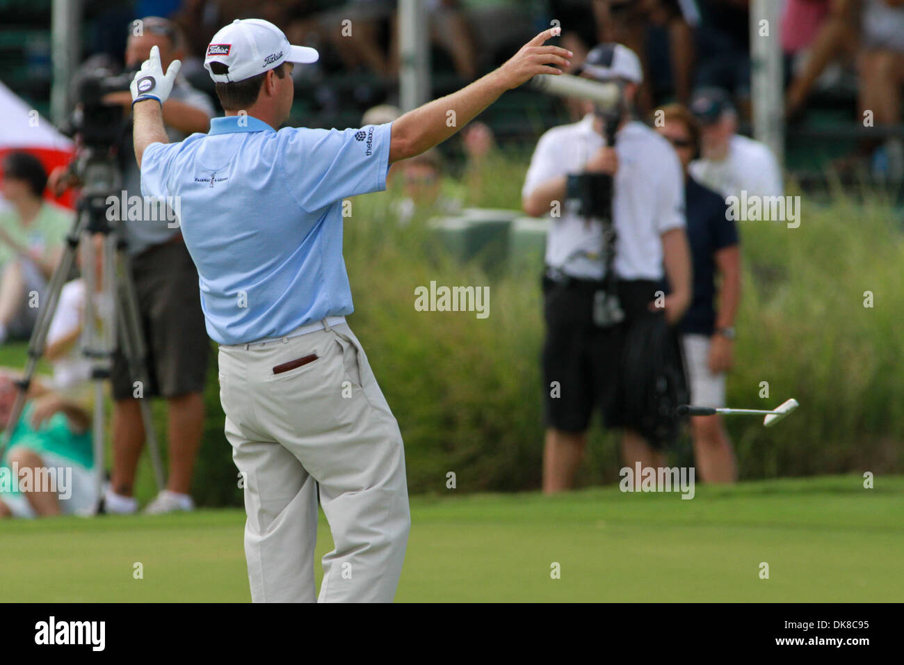17. Juli 2011 - Madison, Mississippi, Vereinigte Staaten von Amerika - Hunter Haas feiert einen langen Putt auf dem 18. Loch während der Viking Classic im Annandale Golf Club. (Kredit-Bild: © Hays Collins/Southcreek Global/ZUMAPRESS.com) Stockfoto