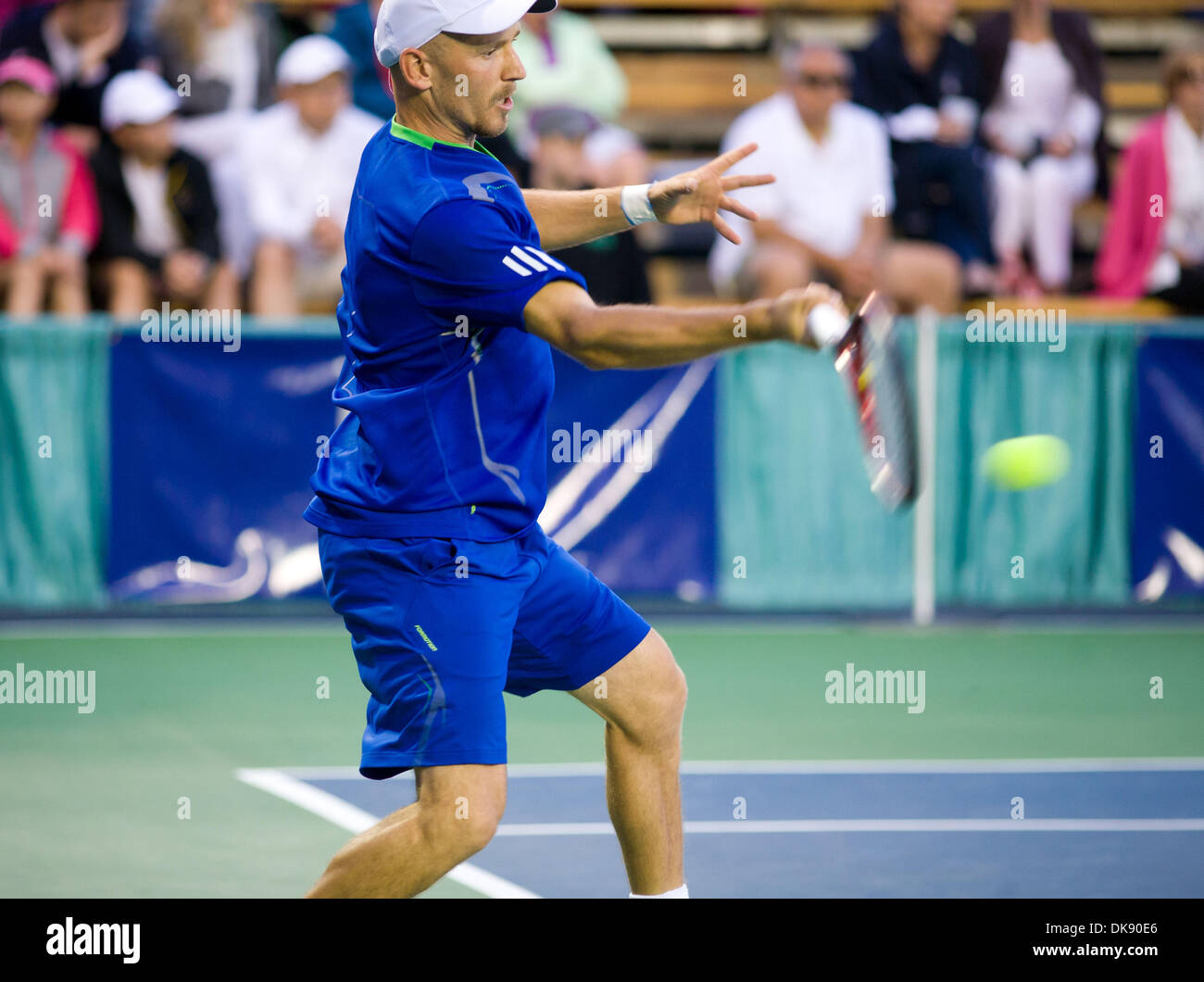 5. August 2011 - Vancouver, British Columbia, Kanada - ROMAN BORVANOV der Republik Moldau Rücksendungen eine dienen gegen V. Pospisil während ihre Männer Viertelfinale Matches bei den Odlum Brown Vancouver Open im Hollyburn Country Club statt. (Kredit-Bild: © David Bukach/ZUMAPRESS.com) Stockfoto