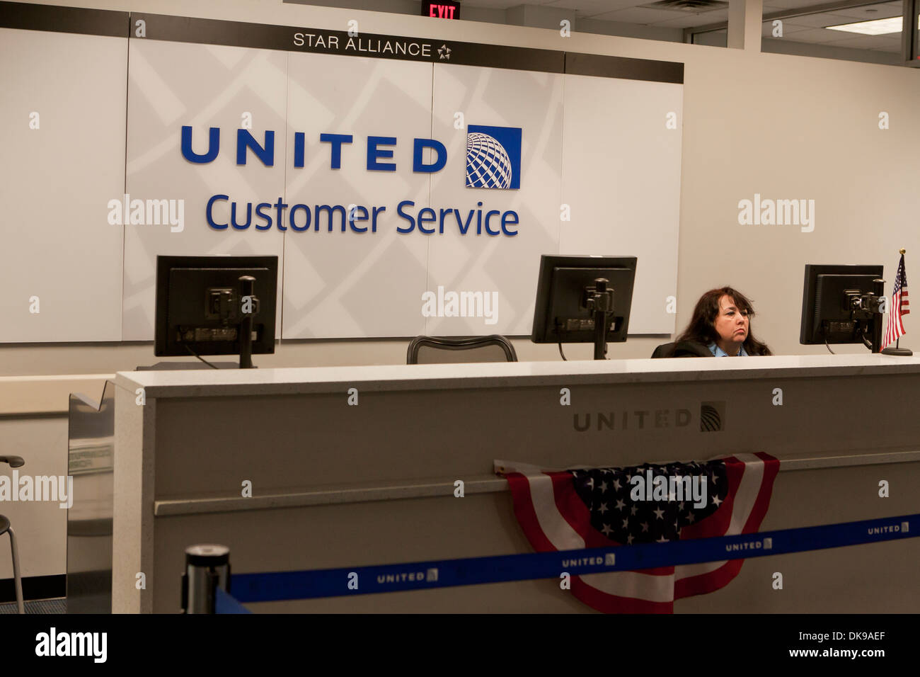 United Airlines Kundenservice am Flughafen von Philadelphia, Pennsylvania USA Stockfoto