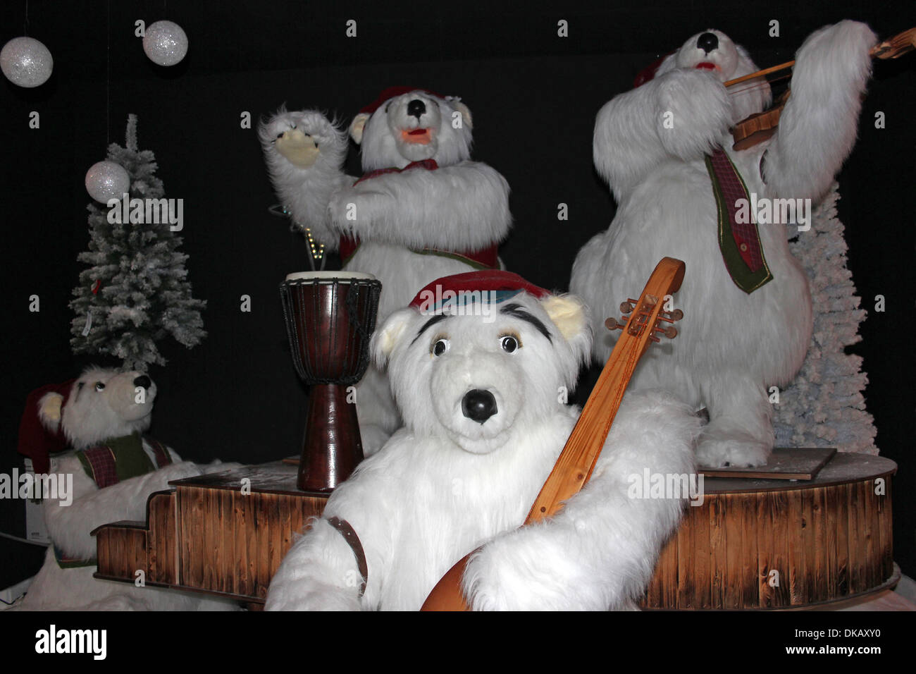 Weihnachten Eisbär Band Display Stockfoto