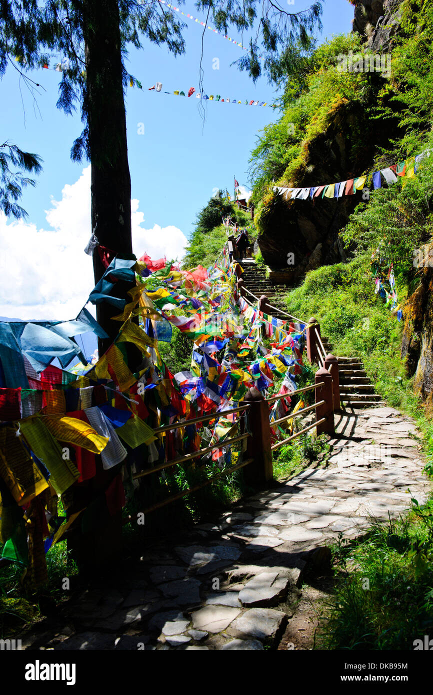 Tiger's Nest, 10.180 Fuß hoch, zwei Stunden Wanderung, Schritte nach unten und oben, Cliffhanger, buddhistische Pilgerfahrt, sehr heiligen heiligen Ort, paro Bhutan Stockfoto