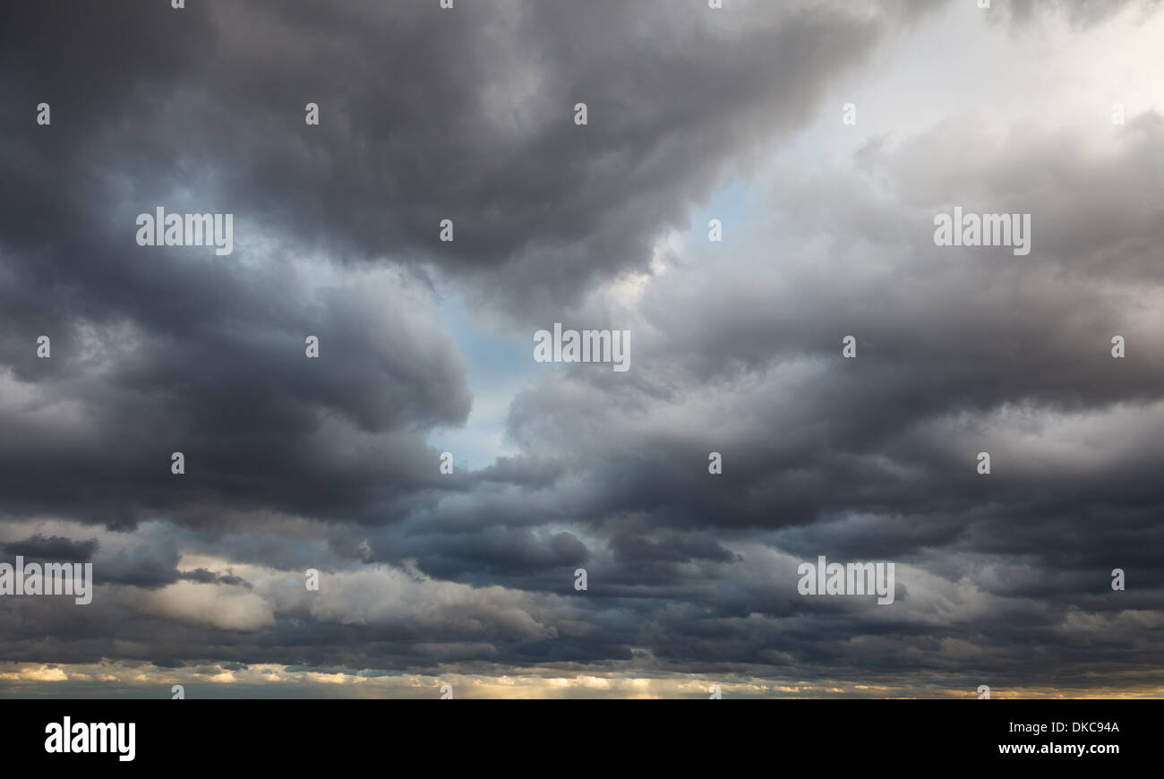 Natürlichen Hintergrund: Gewitterhimmel Stockfoto