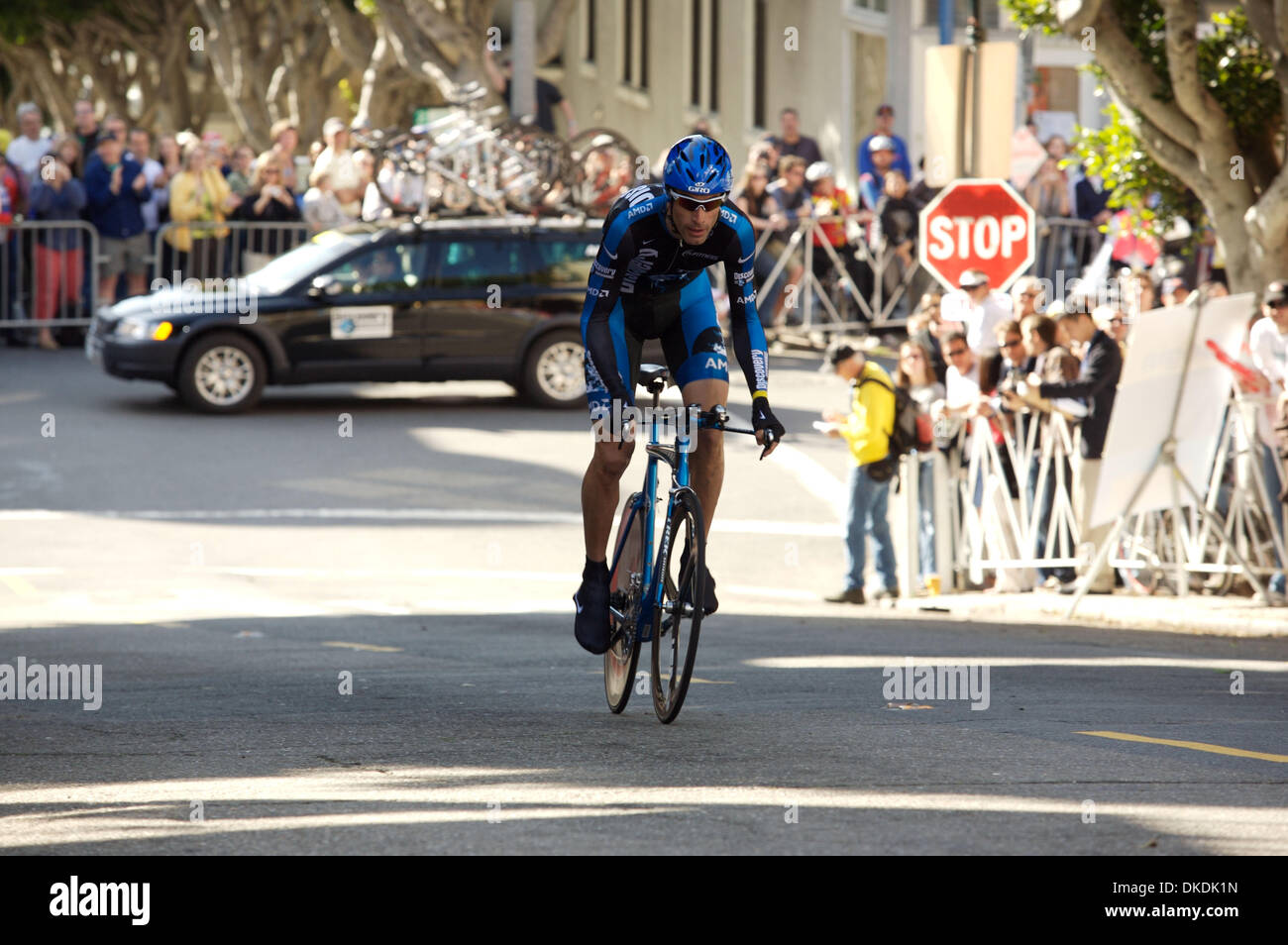 18. Februar 2007 - San Francisco, CA, USA - GEORGE HINCAPIE klettert die letzten Hügel auf den Prolog der Tour of California 2007 Fahrrad Race. (Kredit-Bild: © Kate Karwan Burgess/ZUMA Press) Stockfoto