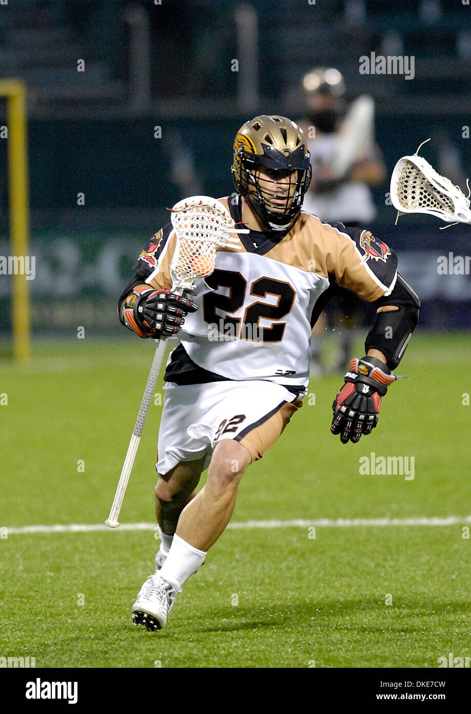 14. Juli 2007: Rochester Rattlers Casey Powell (#22) im Kampf gegen die Long Island Eidechsen. Rochester Rattlers besiegt ein Schlüsselspiel Major League Lacrosse (MLL) Eastern Conference die Long Island Eidechsen 17-10 PAETEC Park in Rochester, New York. (Kredit-Bild: © Alan Schwartz/Cal-Sport-Medien) Stockfoto