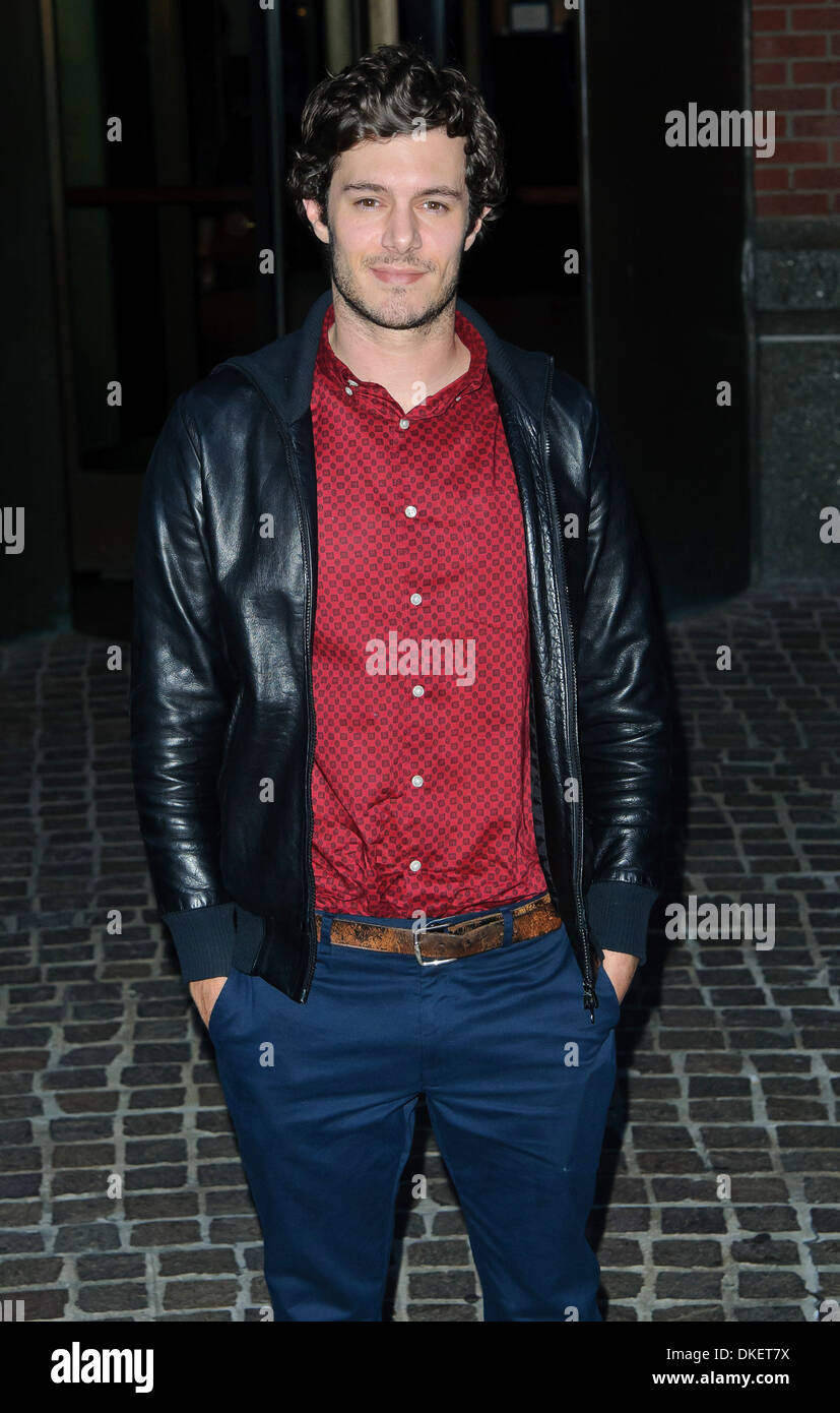 Adam Brody "Die Orangen" Screening im Tribeca Screening Zimmer - Ankünfte mit: Adam Brody Where: New York City Vereinigte Stockfoto