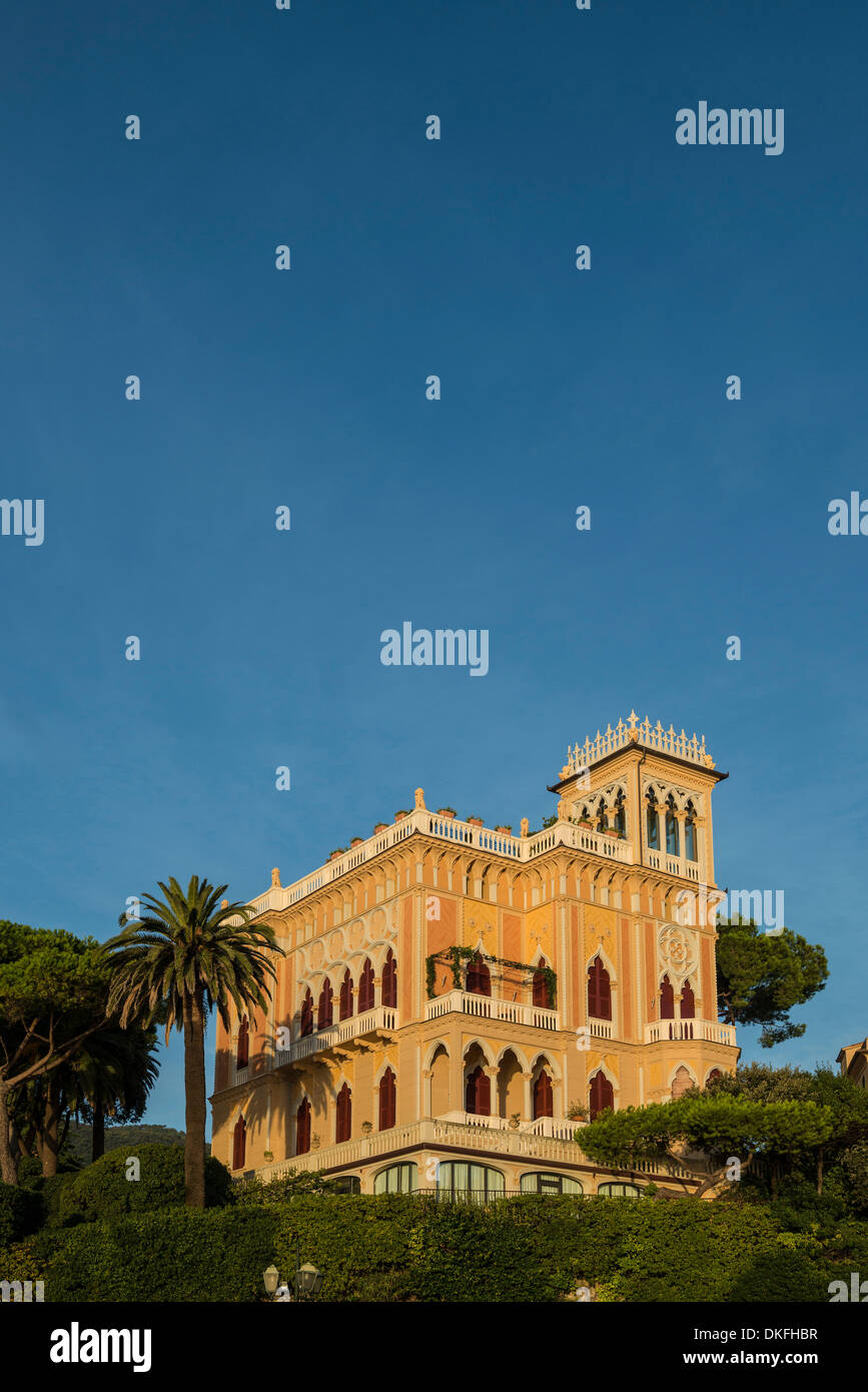 Schicke Villa, Santa Margherita Ligure, Riviera di Levante, Genua, Ligurien, Italien Stockfoto