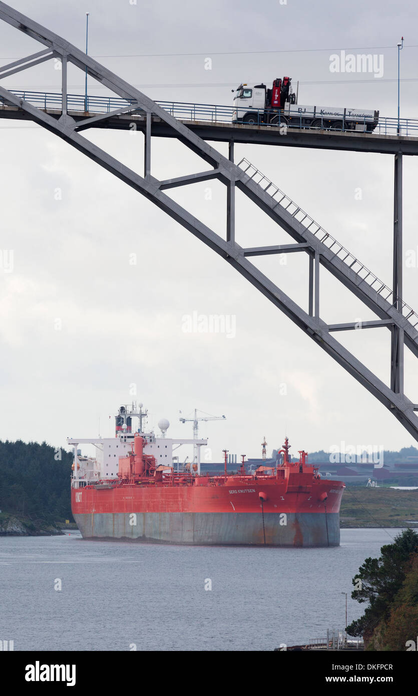 Bis Shuttle-Tanker in Haugesund, Norwegen verlegt. Stockfoto