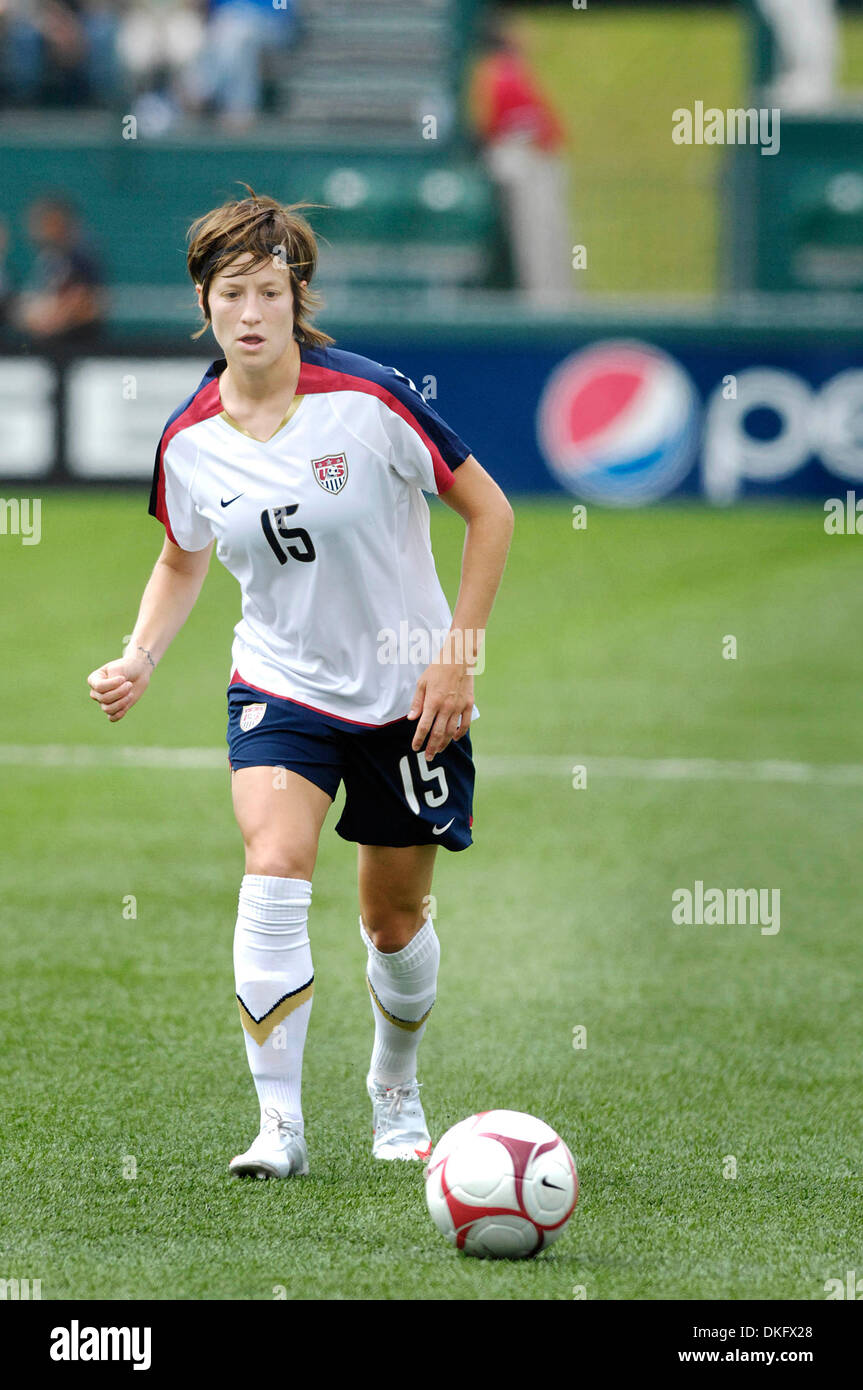 pics Megan Rapinoe Younger https www alamy de 19 juli 2009 usa megan rapinoe 16 in aktion wie in den usa besiegt kanada 1 0 in einer olympischen fussball ausstellung im marina auto stadion in rochester ny usa ubereinstimmen alan schwartzcal sport medien kredit bild alan schwartzcal sport mediazuma press image63659296 html