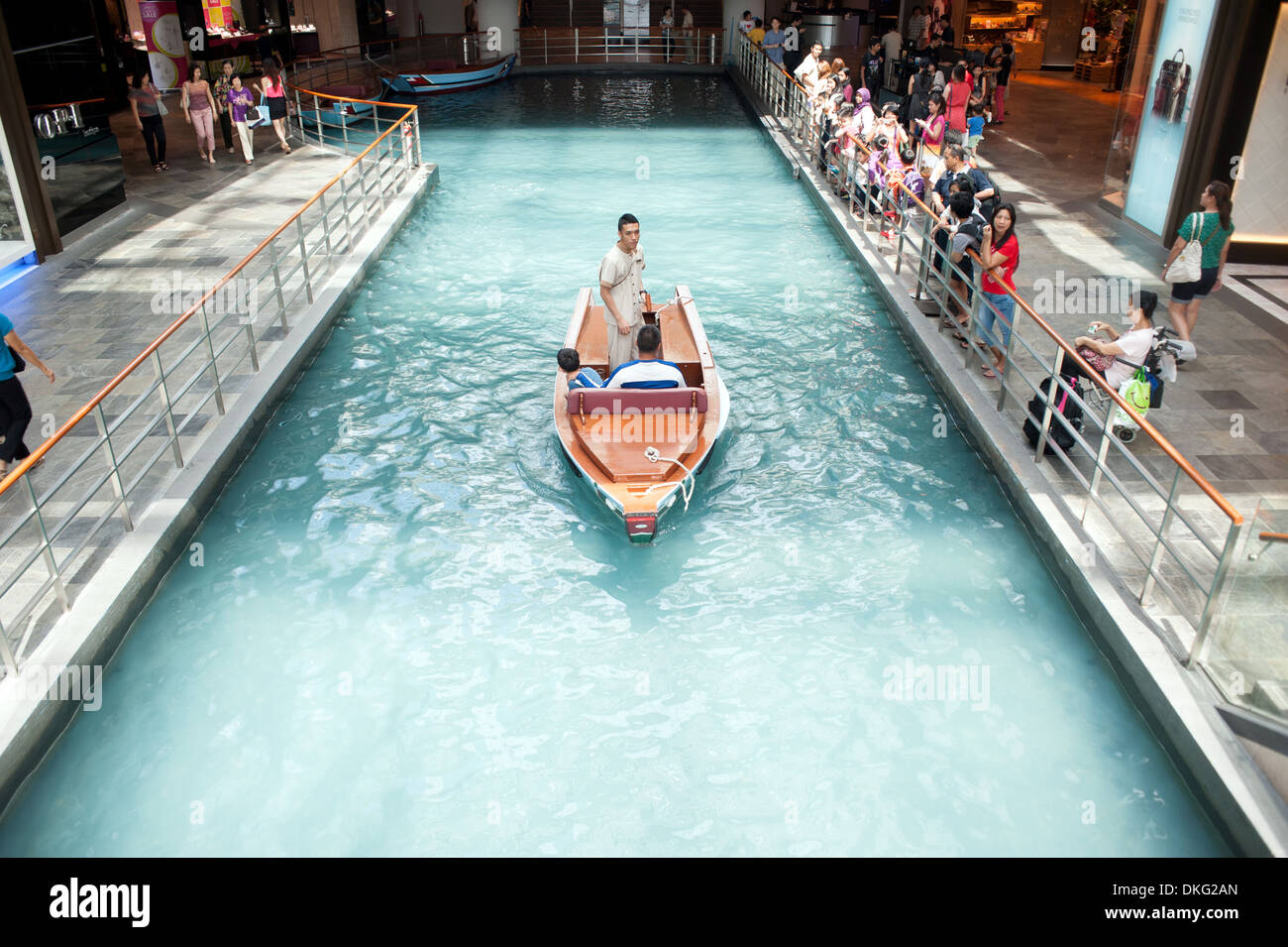 Gondel. Die Shoppes at Marina Bay Sands. Stockfoto