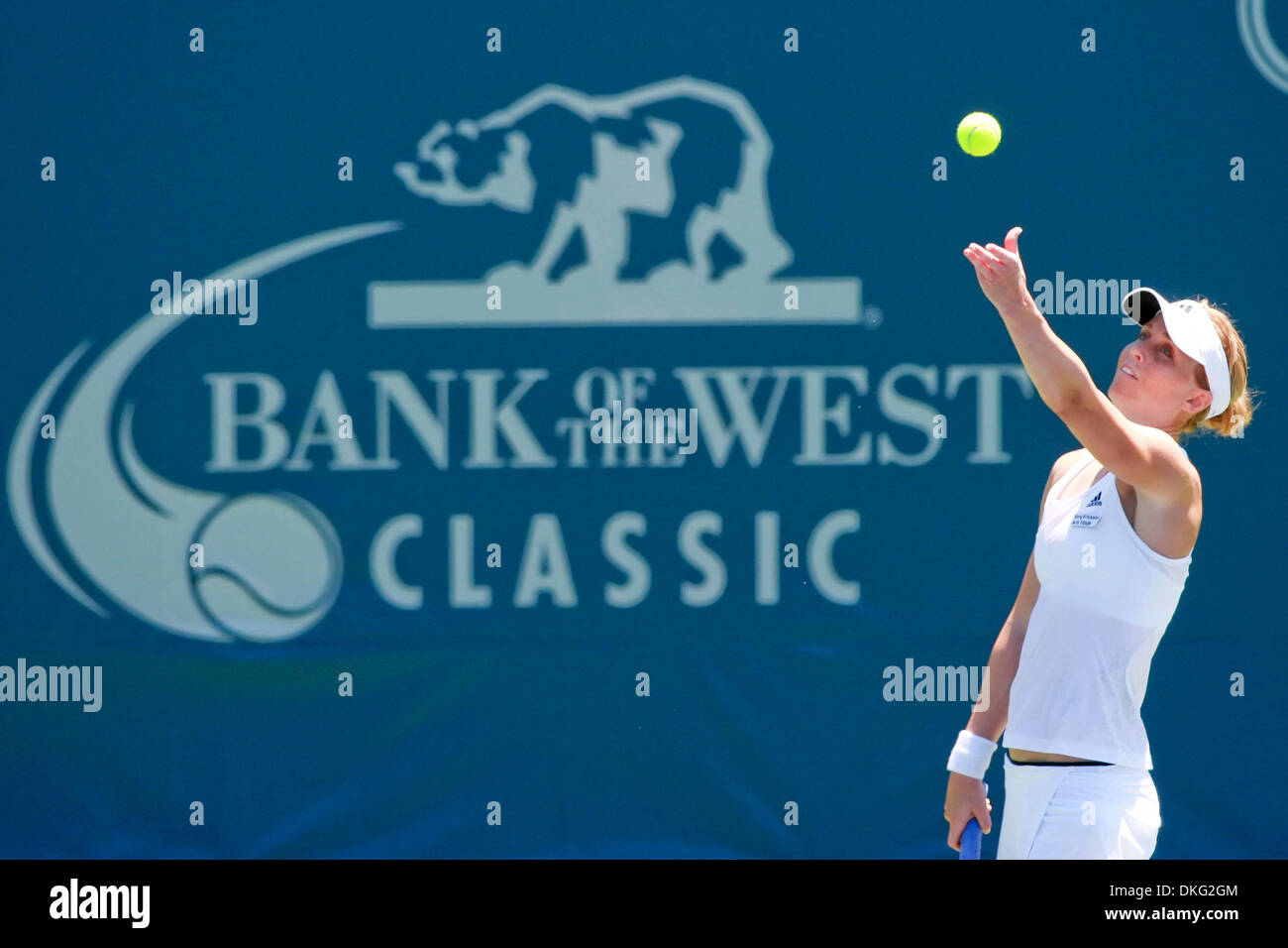 27. Juli 2009 - Stanford, Kalifornien, USA - MEGHANN SHAUGHNESSY (USA) gegen Monica Niculescu (ROU), nicht abgebildet, in der ersten Runde spielen bei der Bank of West Classic, Sony Ericsson WTA tour, Damen-Tennis-Turnier in der Taube Familie Tennisstadion in Stanford, Kalifornien (Credit-Bild: © Konstandinos Goumenidis/Southcreek Global/ZUMA Press) Stockfoto