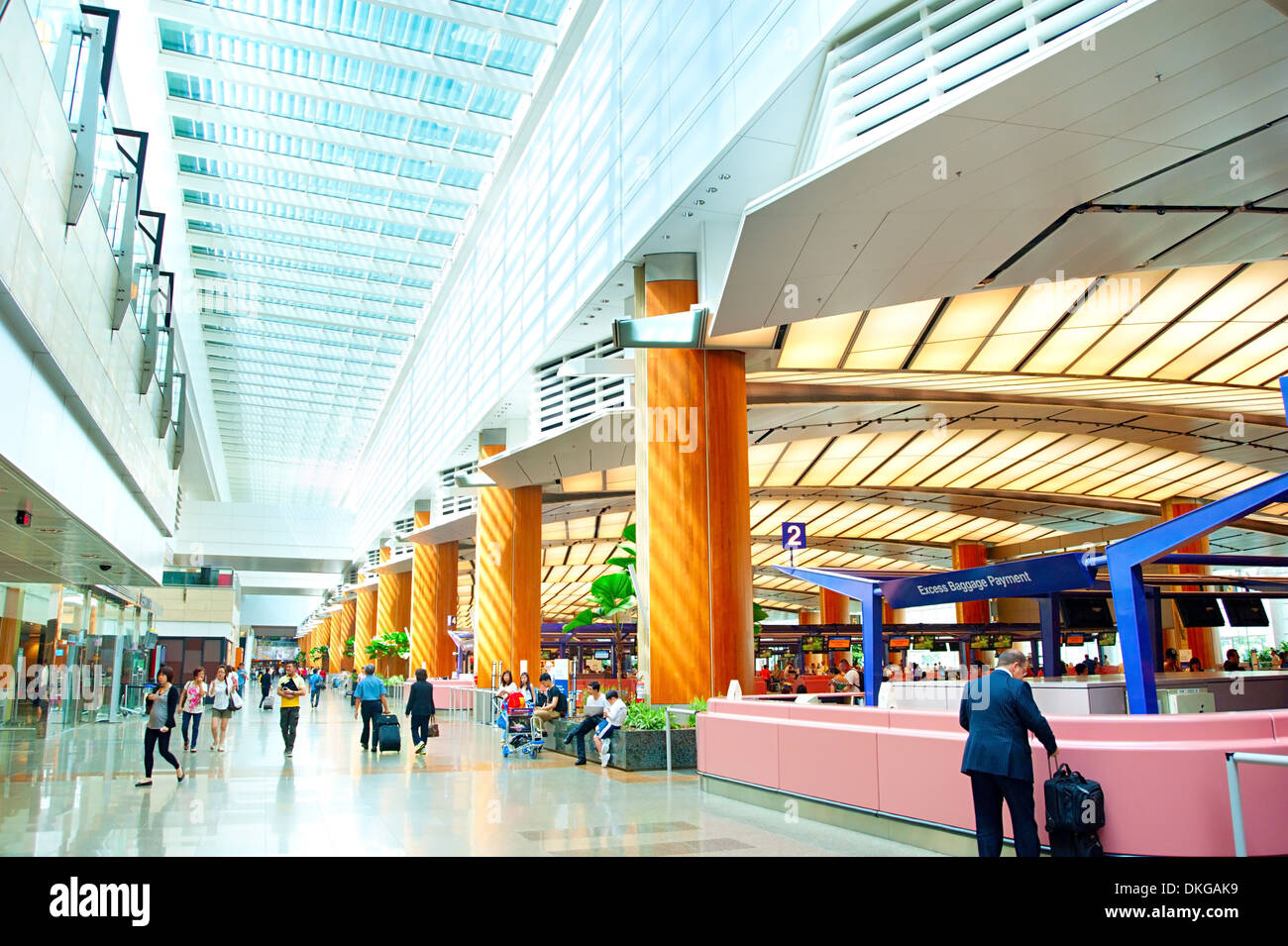 Modernes Interieur des internationalen Flughafen Changi in Singapur. Stockfoto