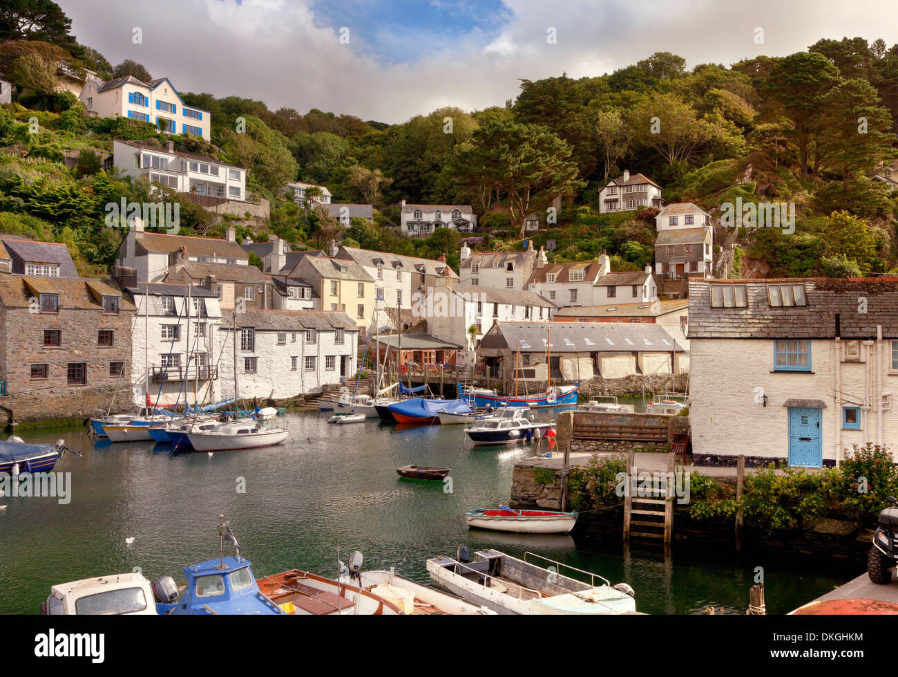 Den schönen Hafen von Polperro, Cornwall, England. Stockfoto