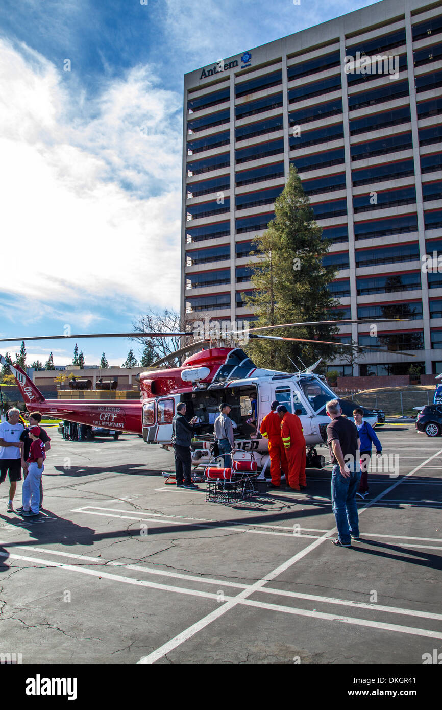 Los Angeles City Feuerwehr Hubschrauber bei der 2013 Motor4toys Veranstaltung in Woodland Hills, Kalifornien Stockfoto