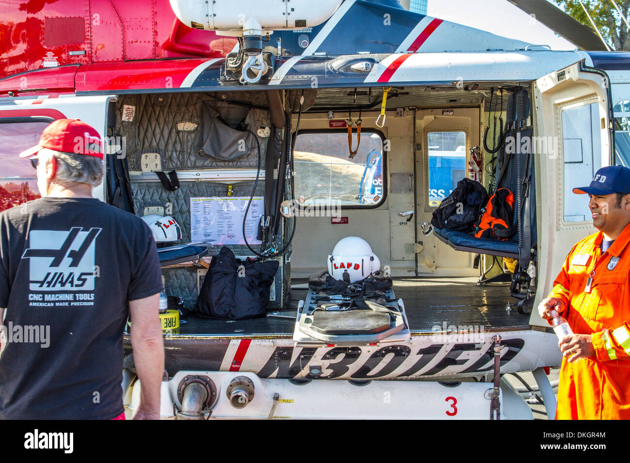 Los Angeles City Feuerwehr Hubschrauber bei der 2013 Motor4toys Veranstaltung in Woodland Hills, Kalifornien Stockfoto