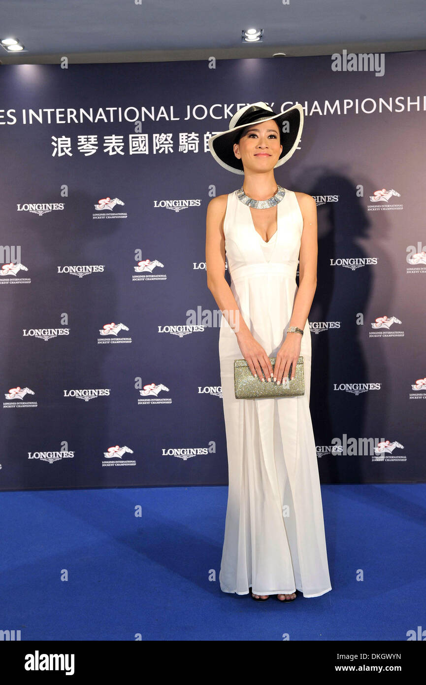 Hong Kong, China. 5. Dezember 2013. Schauspielerin Charmaine Sheh besucht Pressekonferenz von Longines International Jockey Championship in Hong Kong, China auf Donnerstag, 5. Dezember 2013. © TopPhoto/Alamy Live-Nachrichten Stockfoto