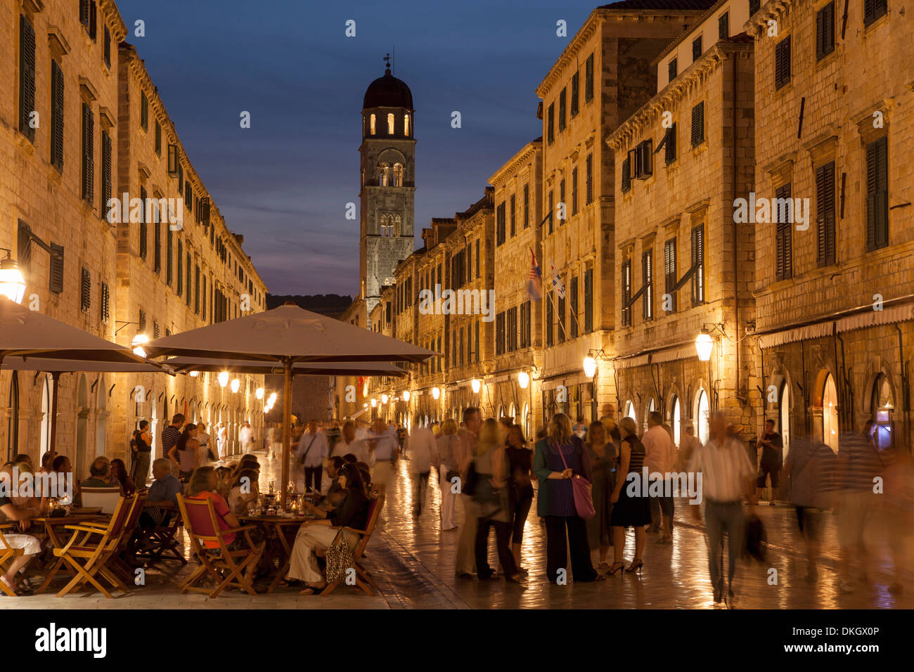 Stradun, Placa bei Dämmerung, Dubrovnik, Kroatien, Europa Stockfoto
