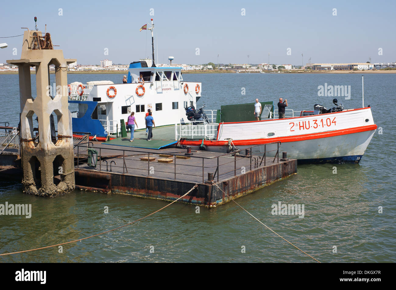 Fähre nach Spanien am Guadiana Fluss Villa Real de Santo Antonio Algarve Stockfoto