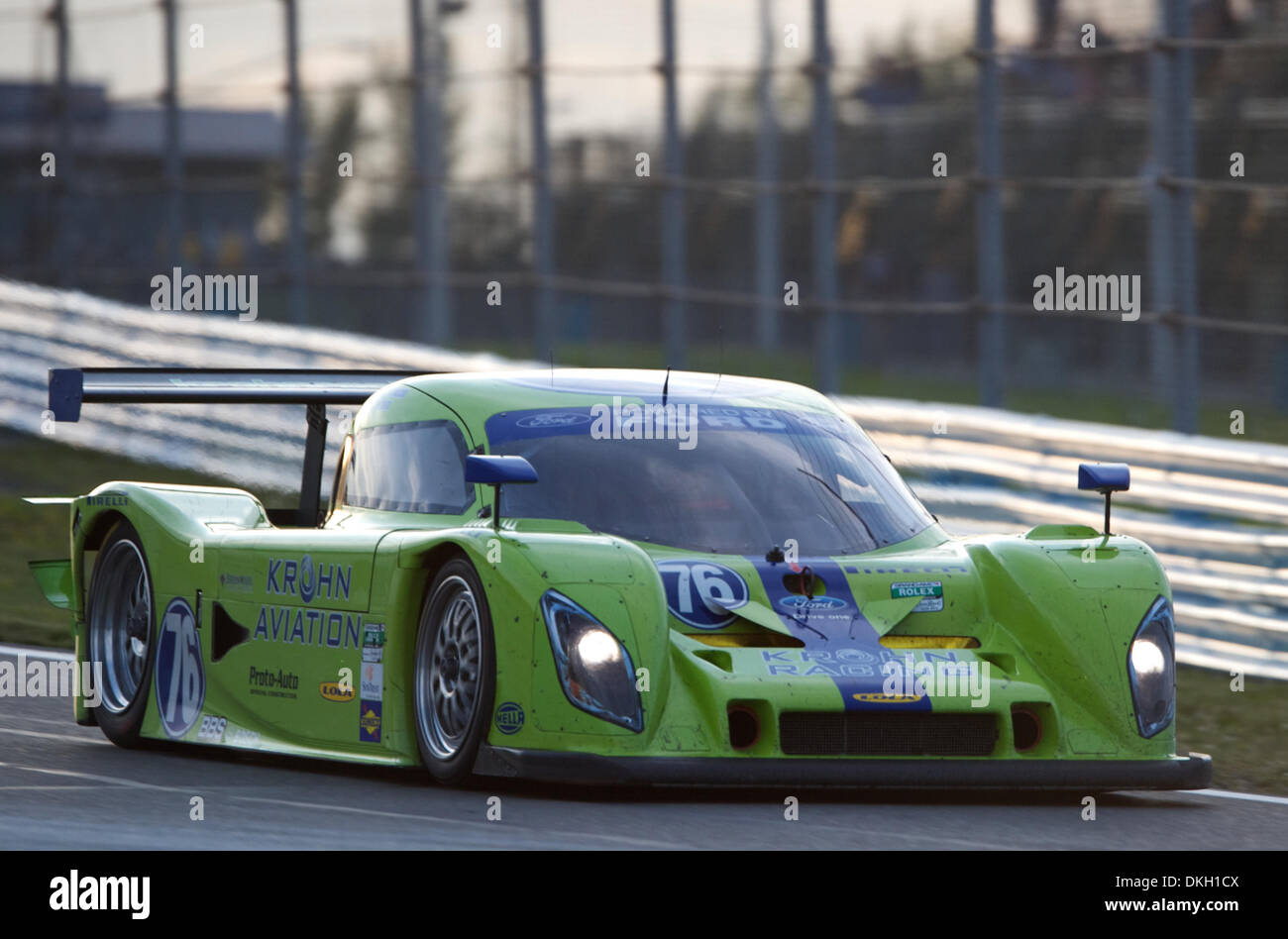 7. August 2009 - Watkins Glen, New York, USA - 7. August 2009: Nic Jonsson/Ricardo Zonta (#76 Krohn Racing/Ford Lola) auf dem Weg zum 1. Platz in der Crown Royal 200 in Watkins Glen, New York... NUR zu redaktionellen Zwecken * (Kredit-Bild: © Oliver Tag/Southcreek Global/ZUMApress.com) Stockfoto