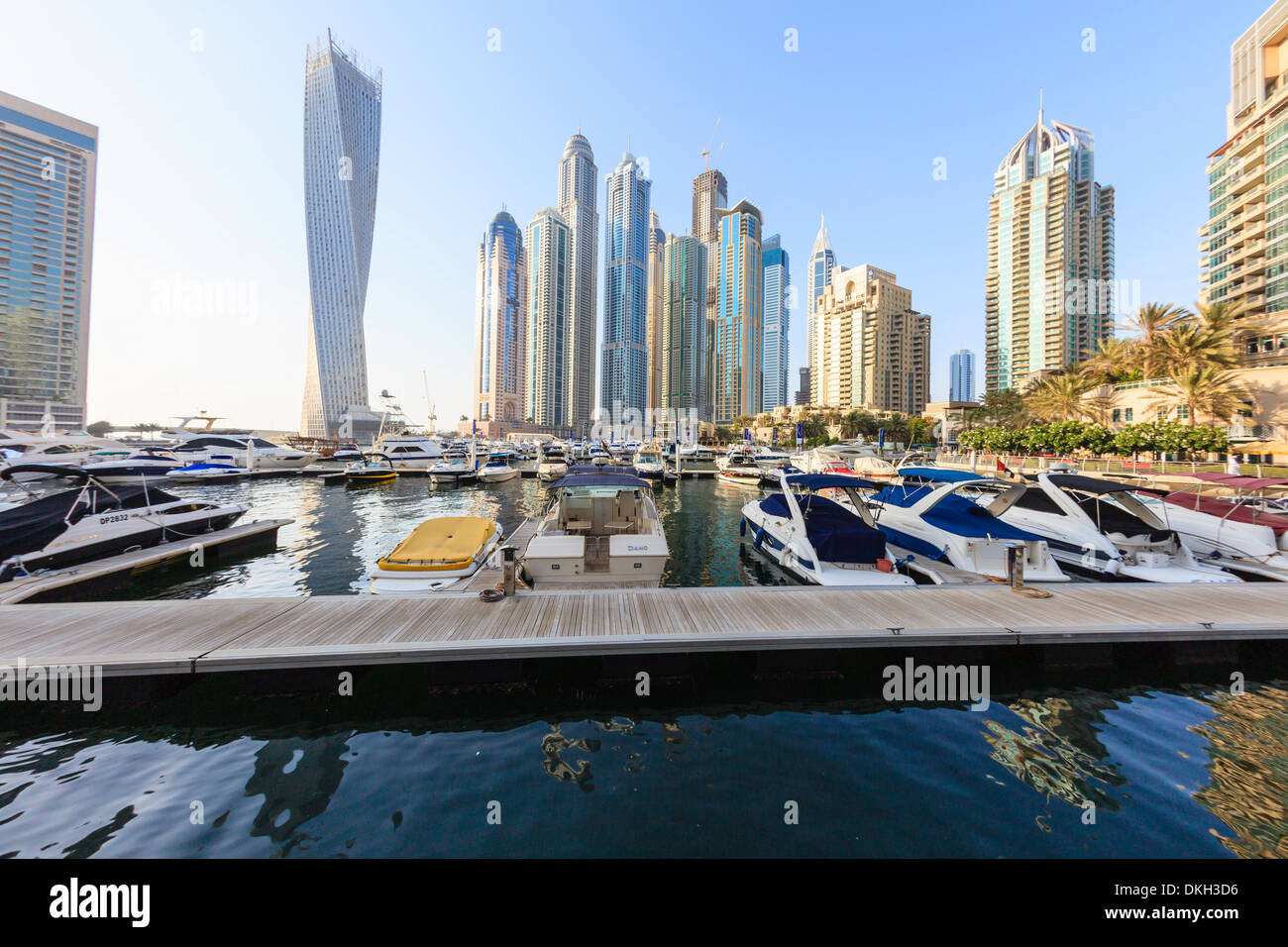 Cayan Tower, Dubai Marina, Dubai, Vereinigte Arabische Emirate, Naher Osten Stockfoto