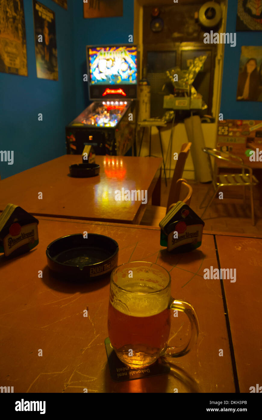 Zizkov kneipe Fotos und Bildmaterial in hoher Auflösung Alamy