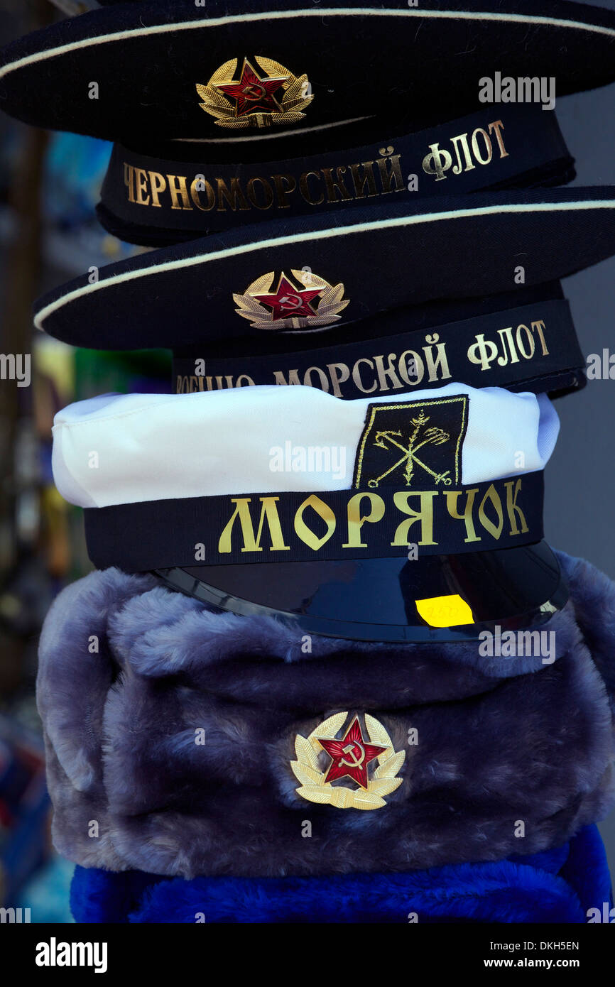 Traditionelle russische Hüte auf Verkauf, St. Petersburg, Russland, Europa Stockfoto