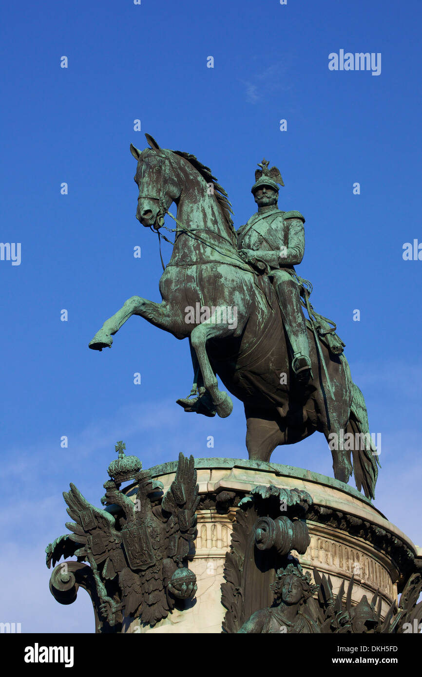 Reiterstatue von Zar Nicholas I, St. Isaak Platz, St. Petersburg, Russland, Europa Stockfoto