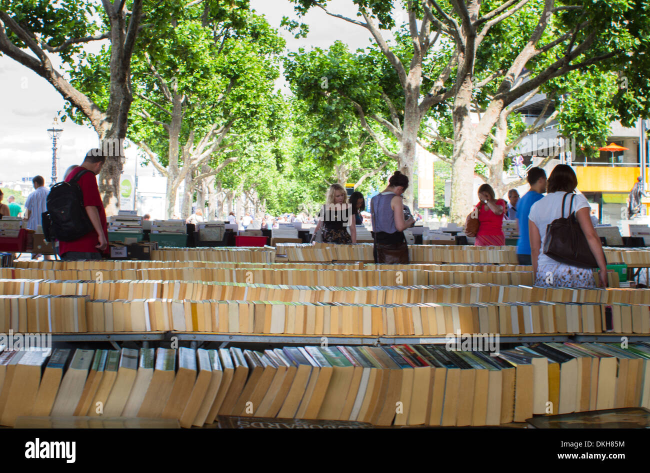 Buch-Markt Waterloo Bridge Southbank London Stockfoto