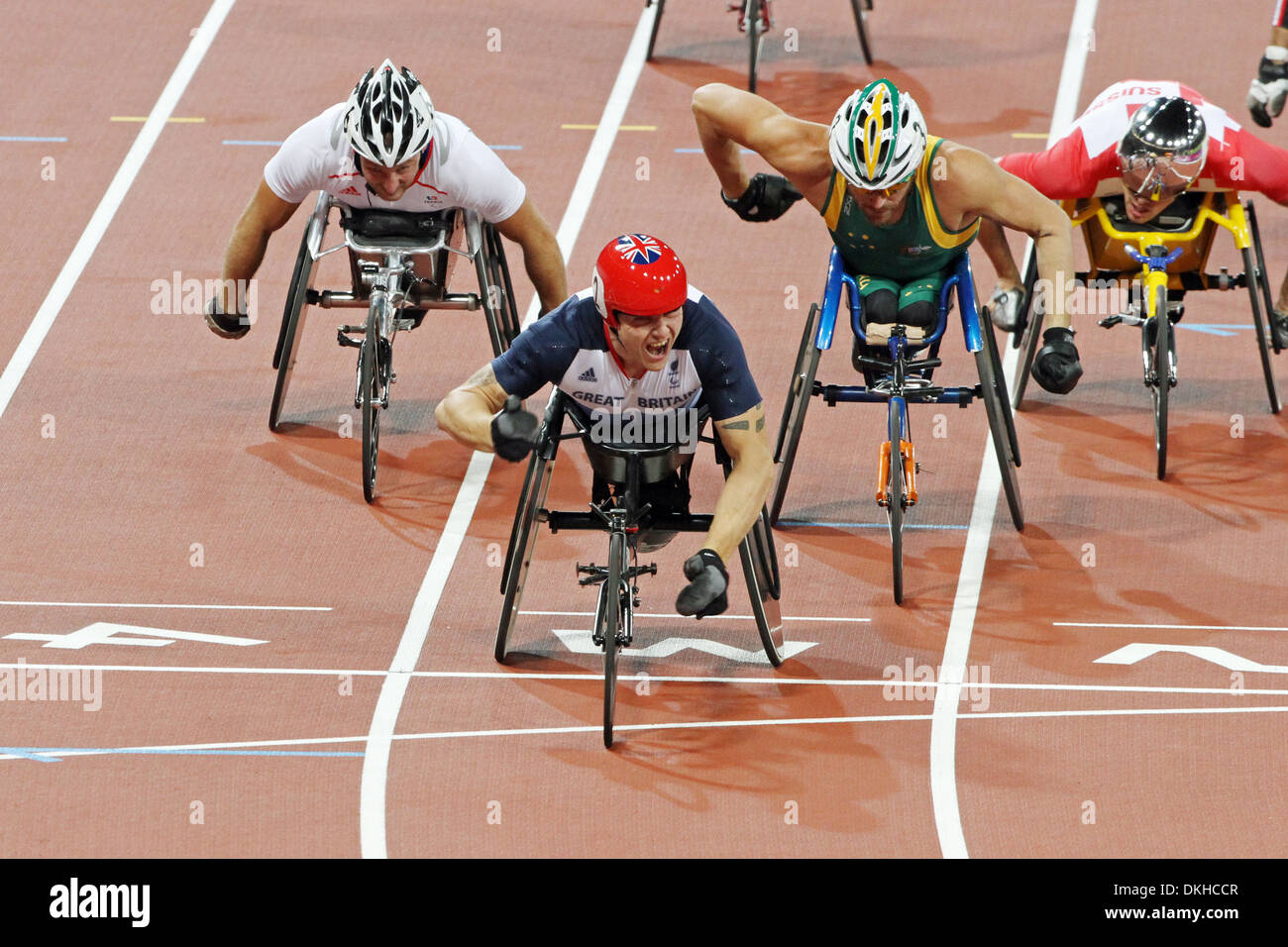 David Weir Mens 5000m - T54 im Olympia-Stadion in London 2012 Paralympischen Spiele zu gewinnen. Stockfoto