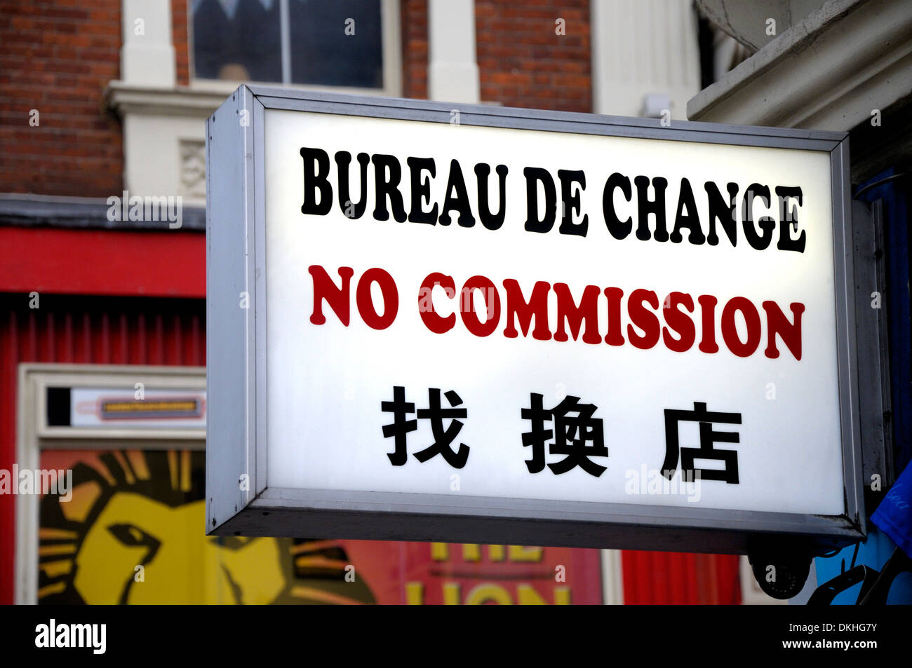 London, England, Vereinigtes Königreich. Bureau de Change in Chinatown Stockfoto