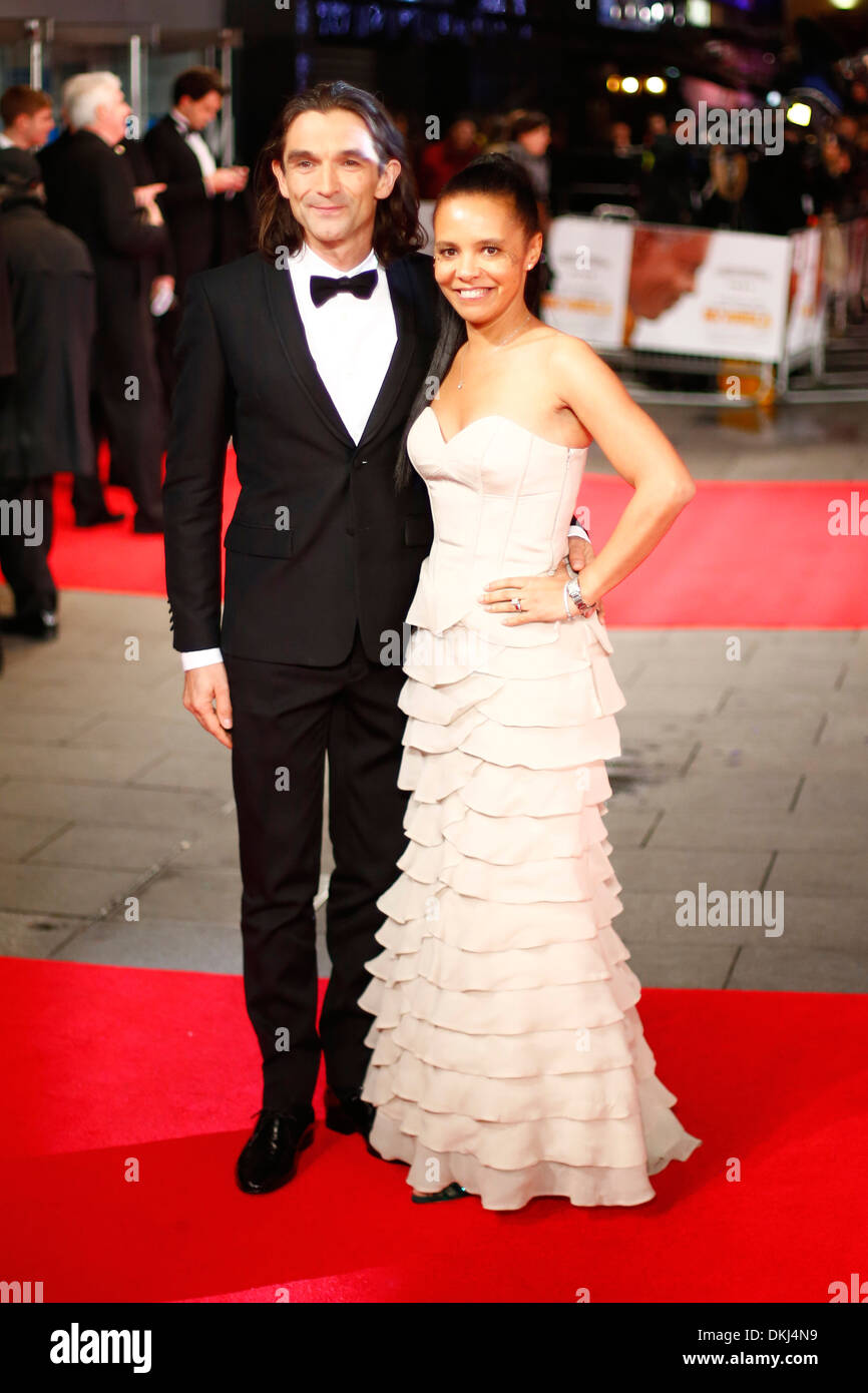 Justin Chadwick und Michelle Chadwick besuchen die Royal Filmperformance von "Mandela: Long Walk To Freedom" anlässlich der Odeon-Le Stockfoto