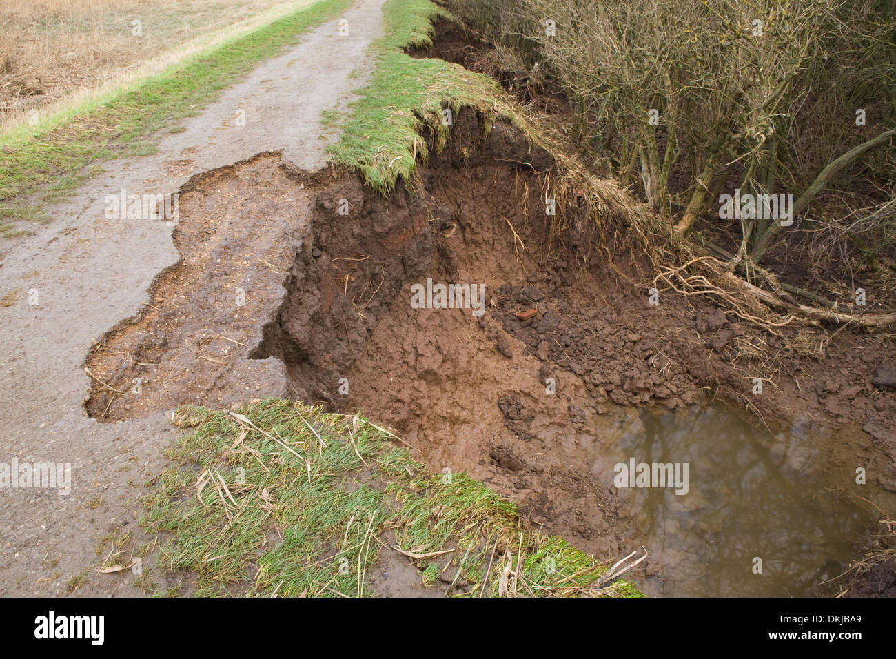 Barton-upon-Humber, North Lincolnshire, UK. 6. Dezember 2013. Schäden durch die Flutwelle, die Ufer des Flusses Humber auf Barton-upon-Humber in North Lincolnshire. 6. Dezember 2013. Bildnachweis: LEE BEEL/Alamy Live-Nachrichten Stockfoto