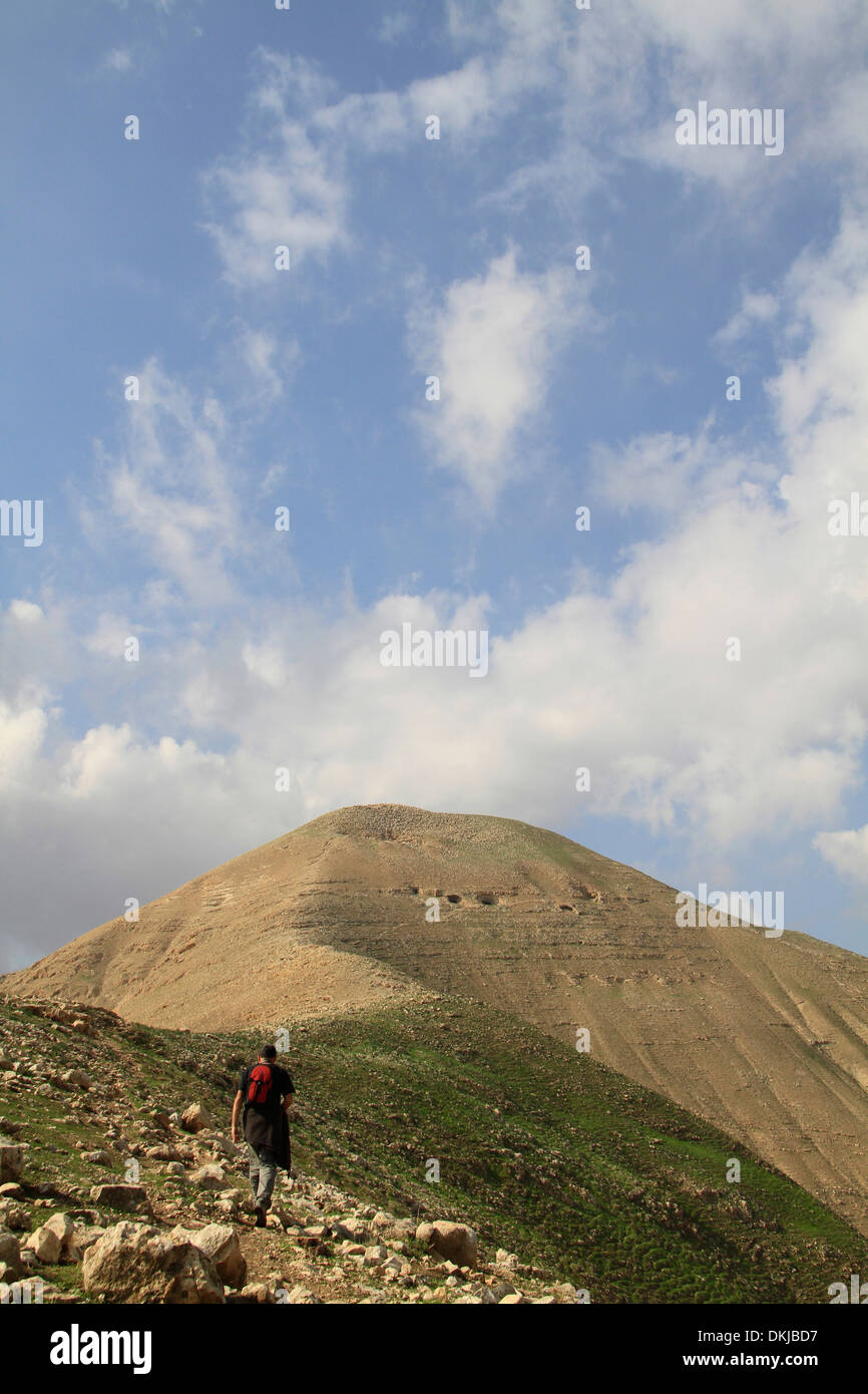 Der Weg zum Horn Sartaba, Website der Hasmonäer Festung Alexandrion (Alexandrium), 650 Meter hoch im Jordan-Tal Stockfoto