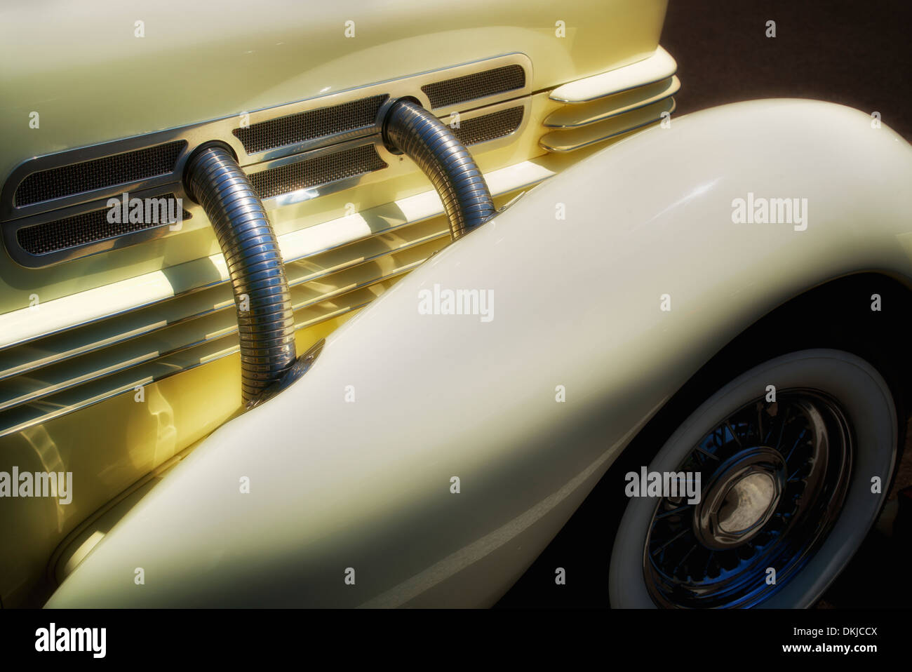 1937 Cord Fender und front-End. Nahaufnahme von 1937 Cord, Modell 812 s/c Westchester. Wilsonville, Oregon Stockfoto