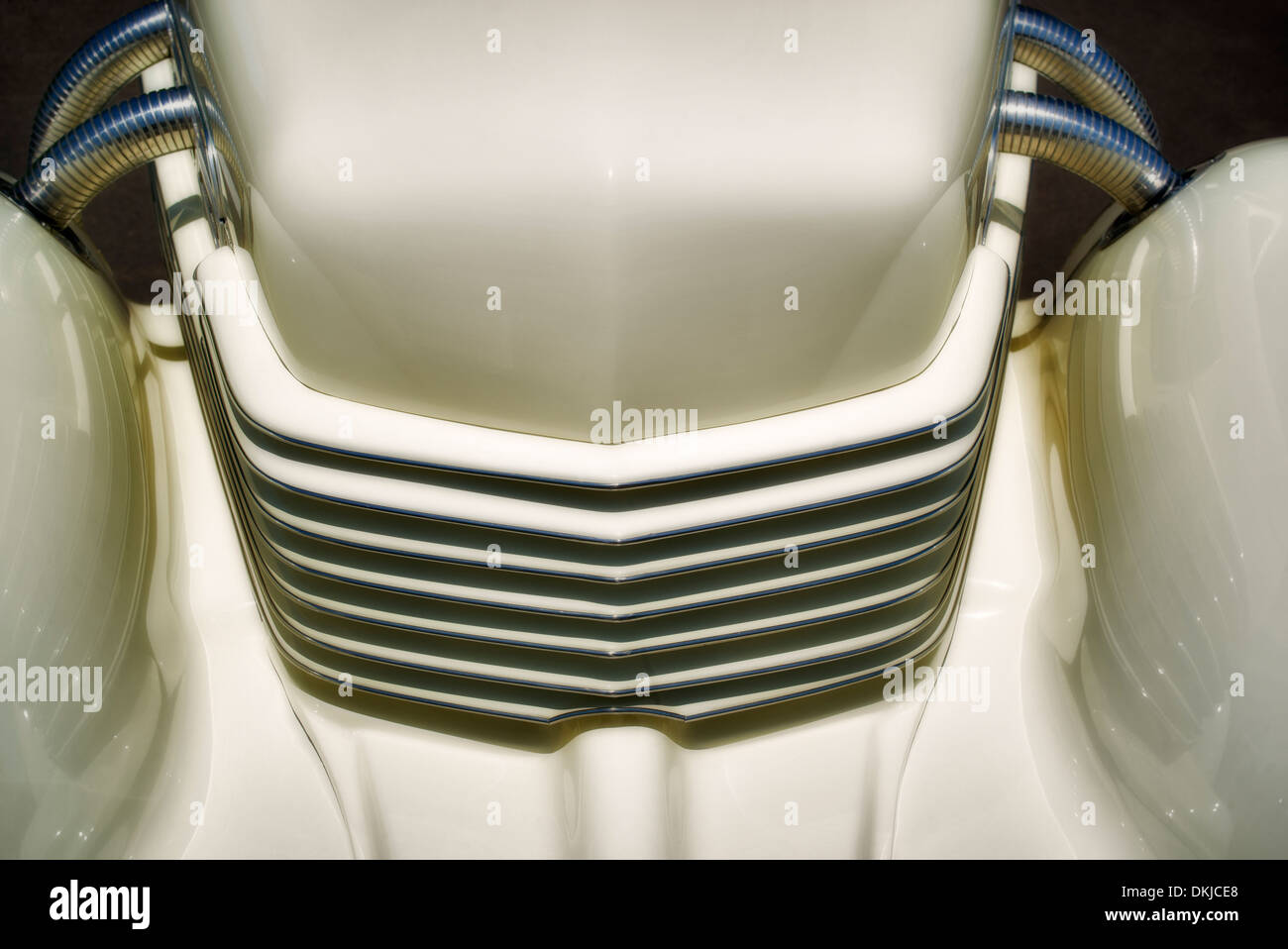 1937-Schnur. Grill-Details. Nahaufnahme von 1937 Cord, Modell 812 s/c Westchester. Wilsonville, Oregon Stockfoto