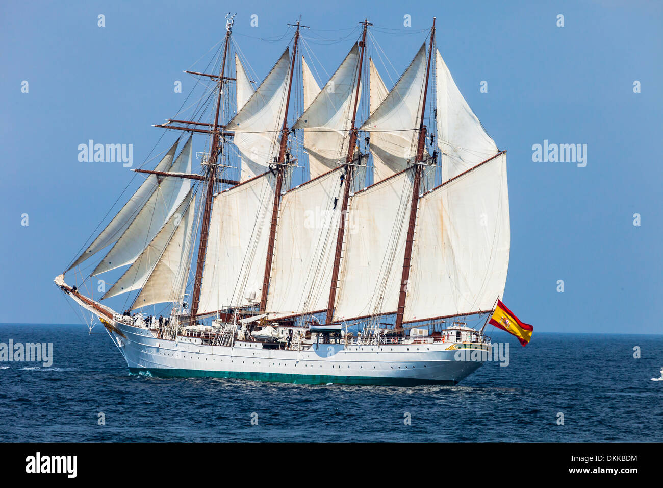 Spanische Marine-Schulschiff, Juan Sebastian de Elcano Segel auf der 83. Kreuzfahrt des Unterrichts mit 69 midshipmen Stockfoto