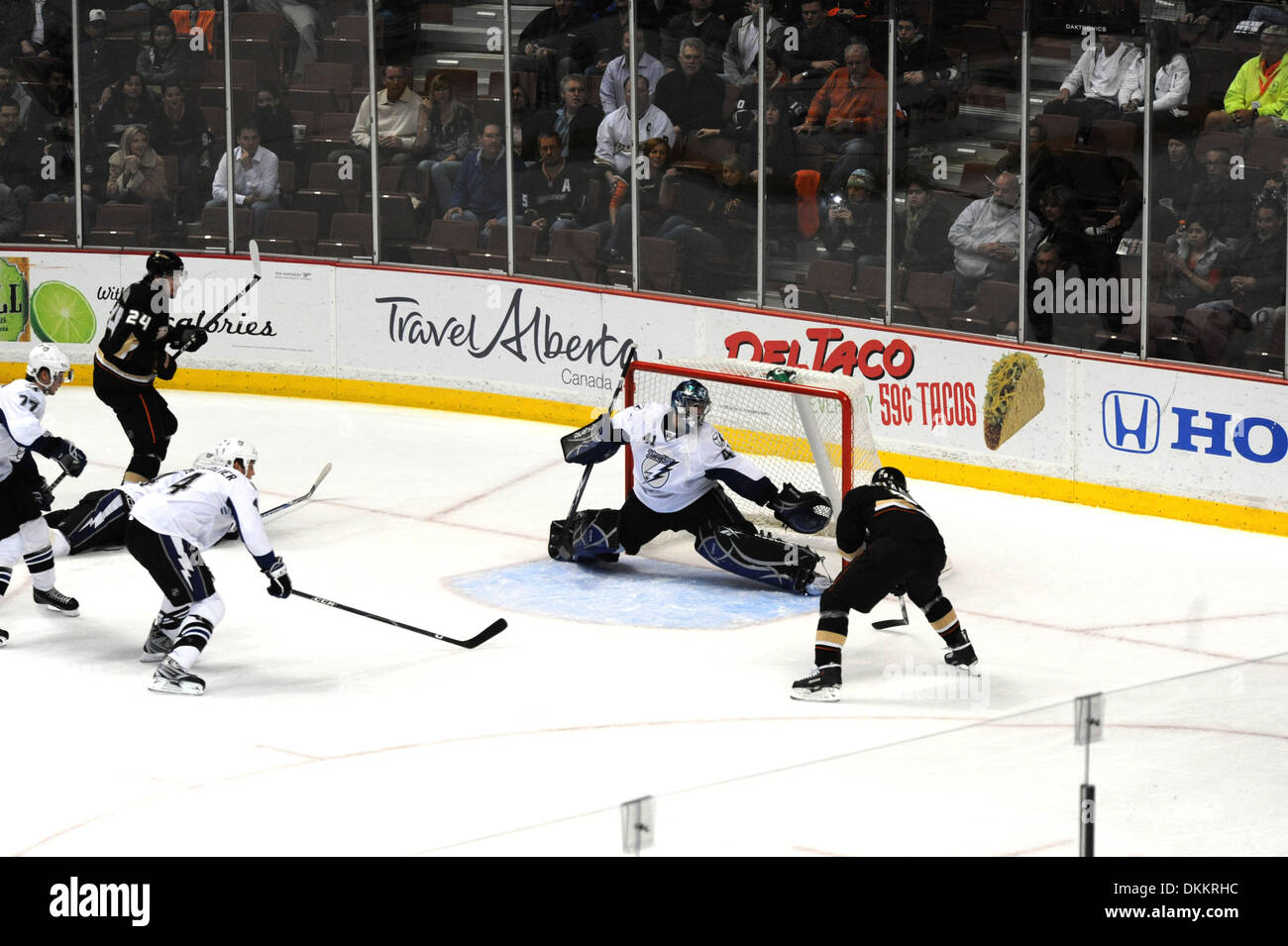 19. November 2009 - schlagen Anaheim, Kalifornien, USA - NHL Hockey - The Anaheim Ducks die Tampa Bay Lightning 4, 3 in der Overtime. (Kredit-Bild: © Scott Mitchell/ZUMA Press) Stockfoto