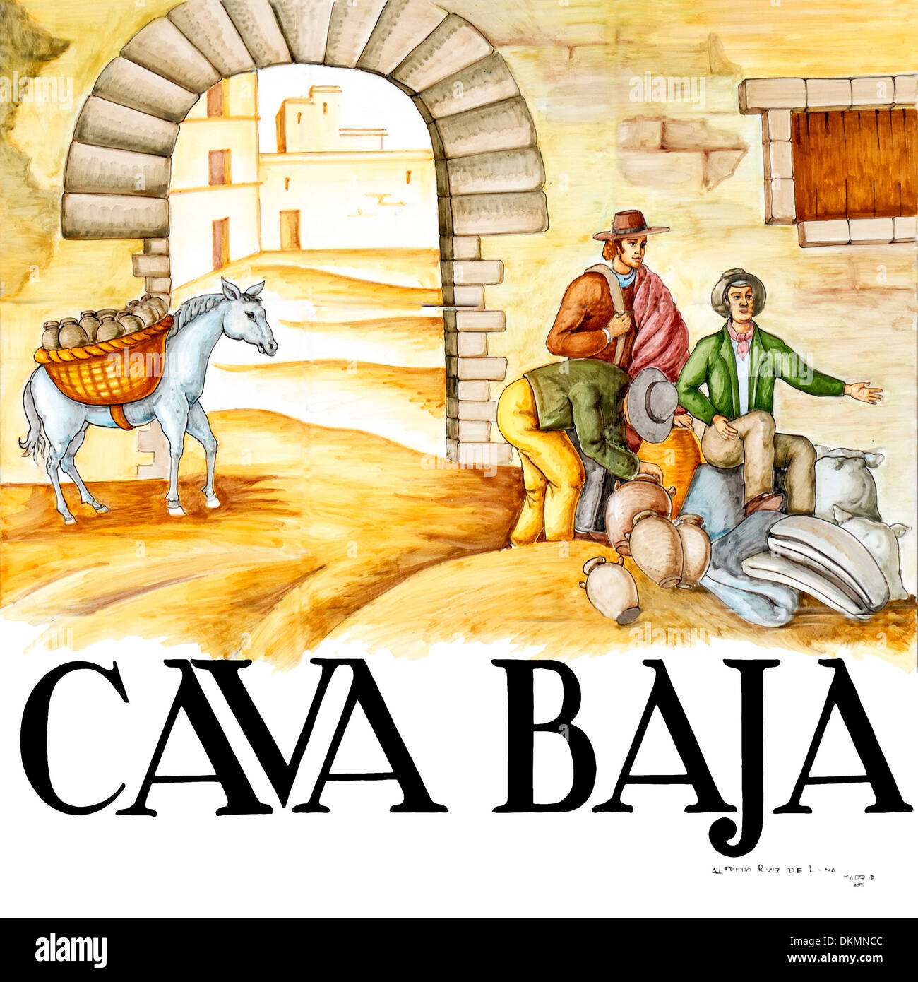 Madrid, Spanien. Traditioneller Kachelofen Straßenschild. Cava Baja.  Digital gereinigt, um die Abbildung zu erstellen Stockfoto