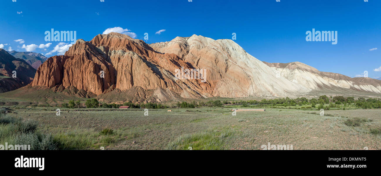 Panorama der ausgewaschene Felsen im Kekemeren-Tal Stockfoto